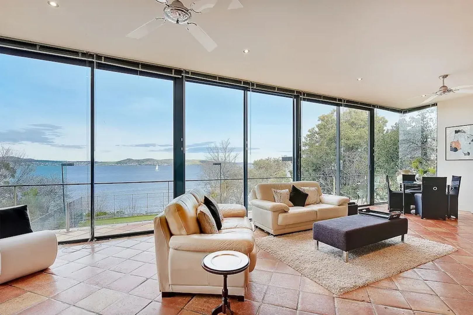 Kylakin on the Derwent River - Rejuvenate Stays