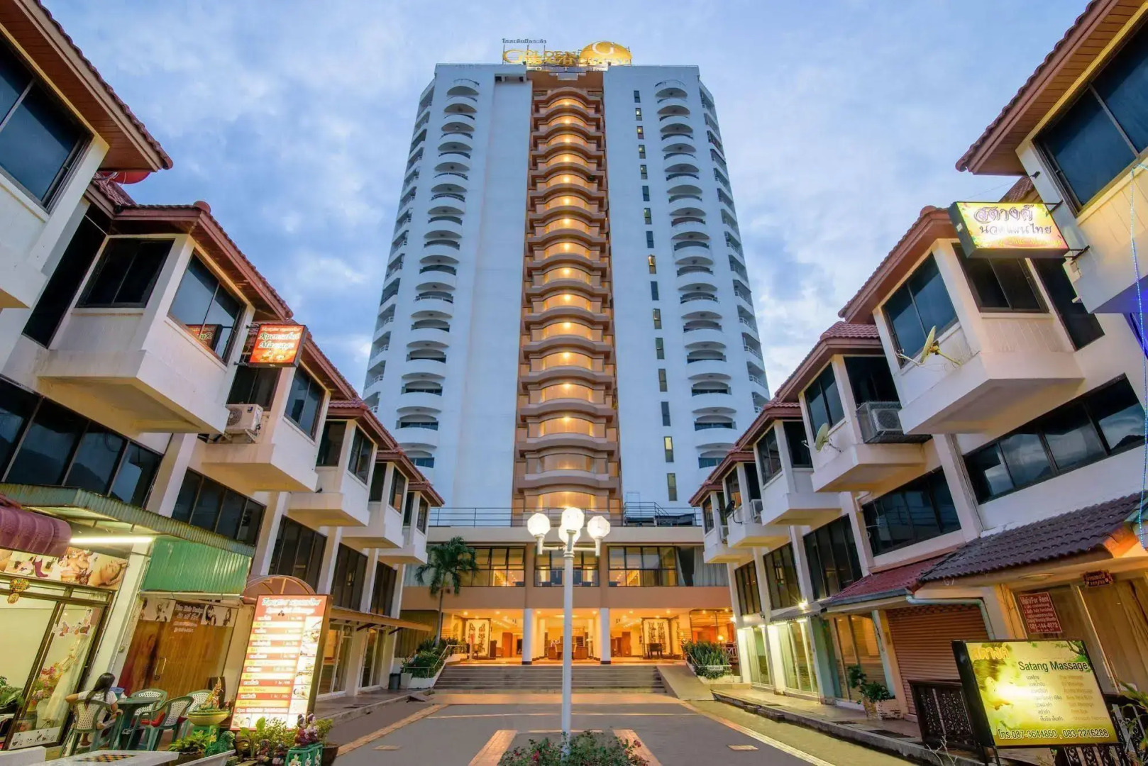 Golden Beach Cha-Am Hotel