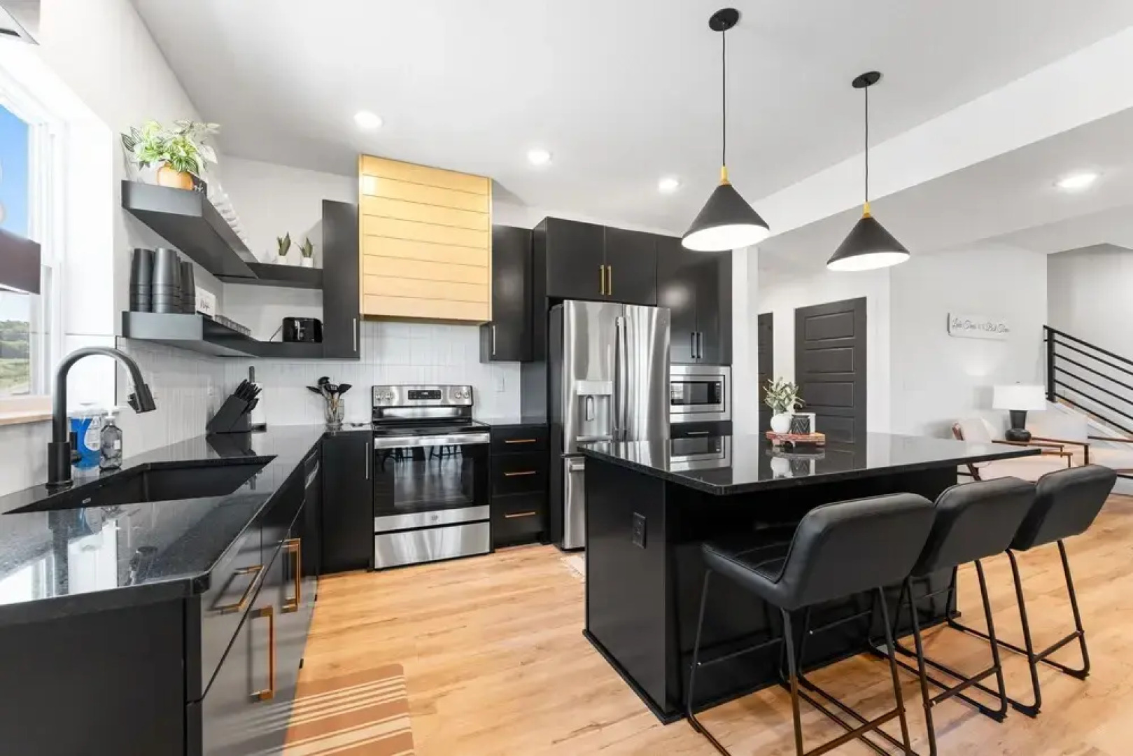 Windswept Cove 7 Bedroom Home by RedAwning