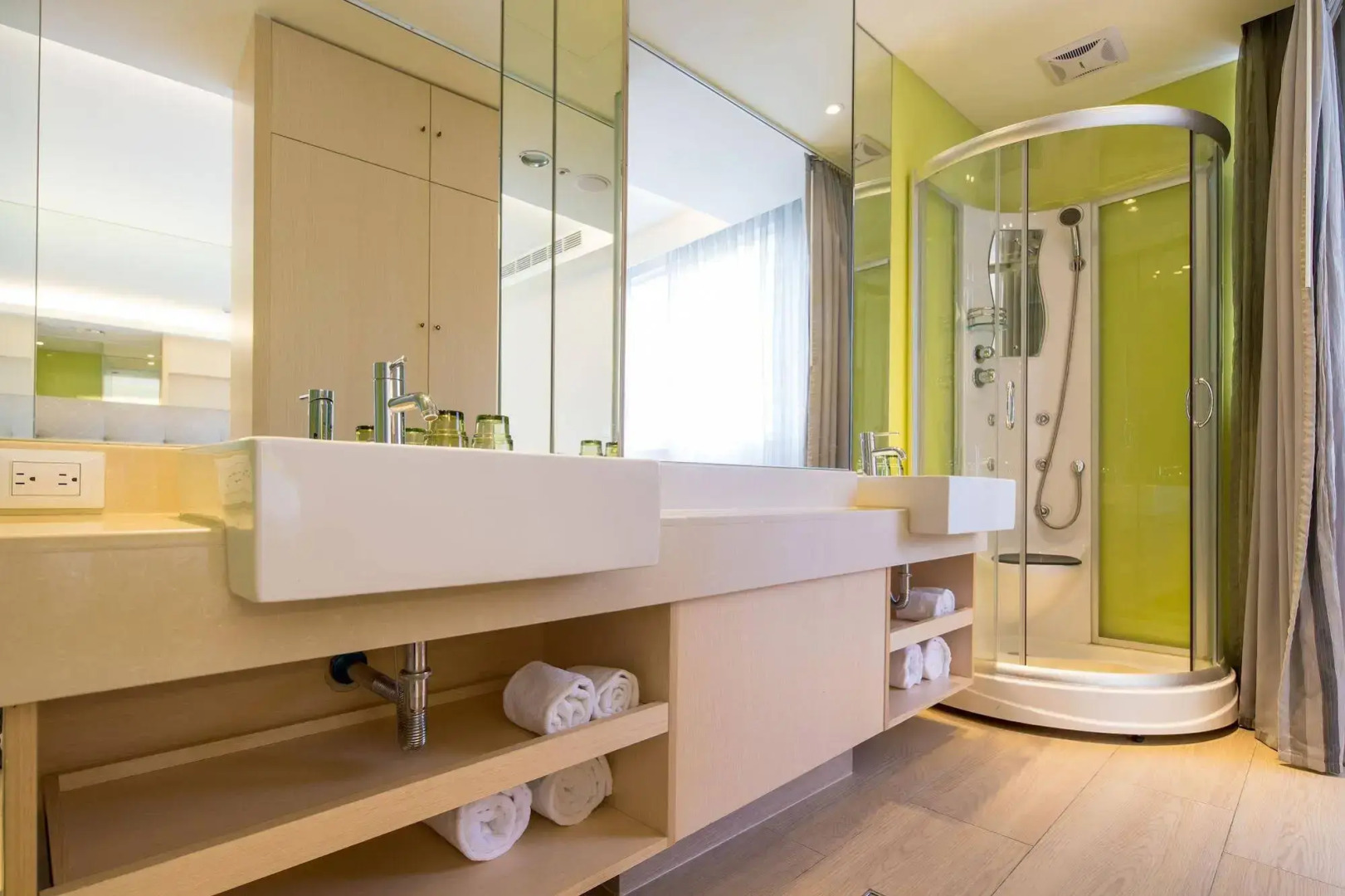 The Crystal Inn Sun Moon Lake