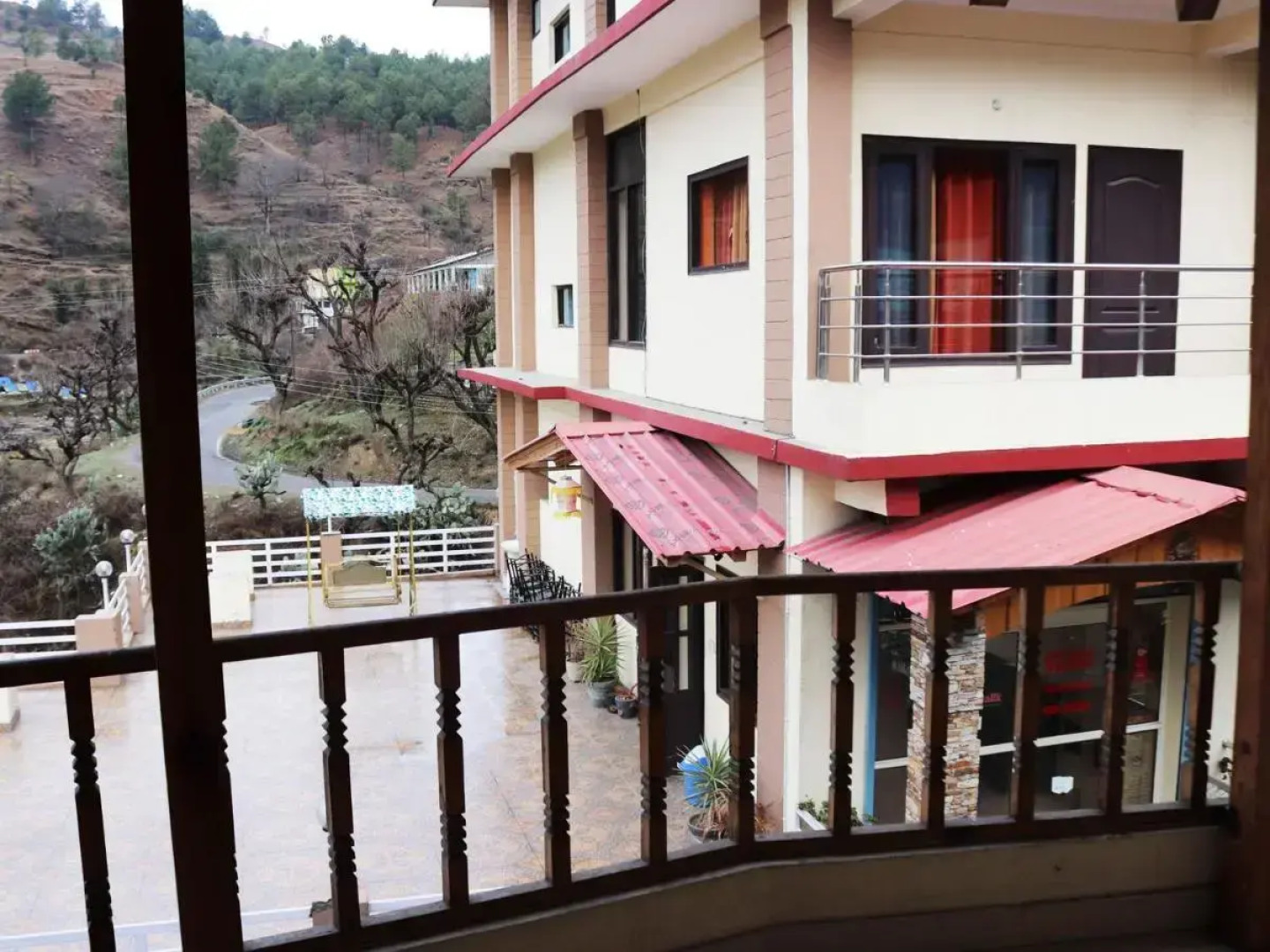 Shivalik River Retreat