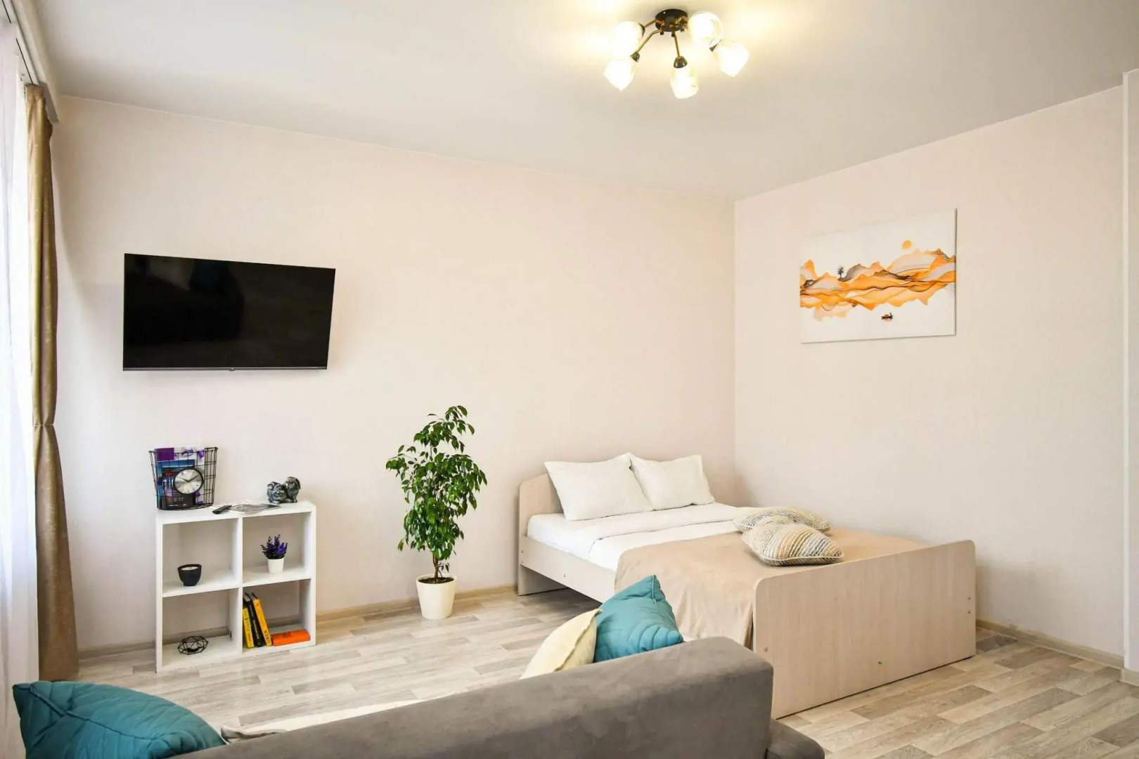 Суточно на улице Взлётная