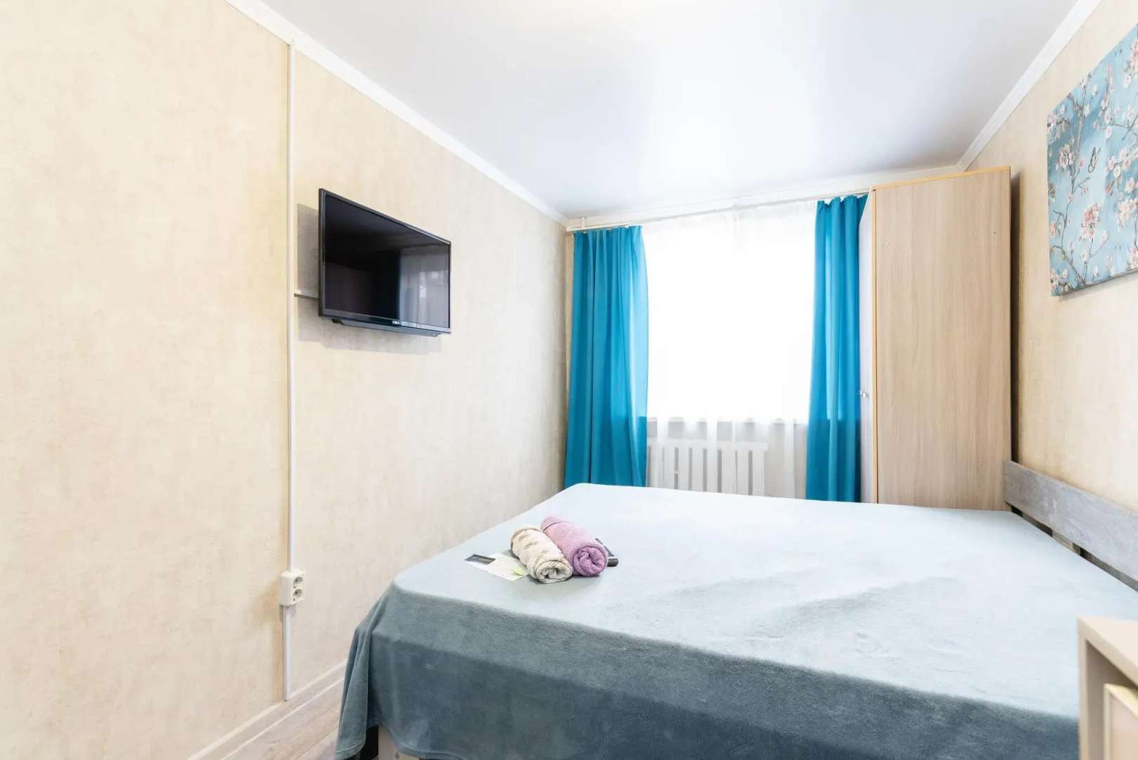 YourHouse (ЙоХаус) в 1-м микрорайоне 5