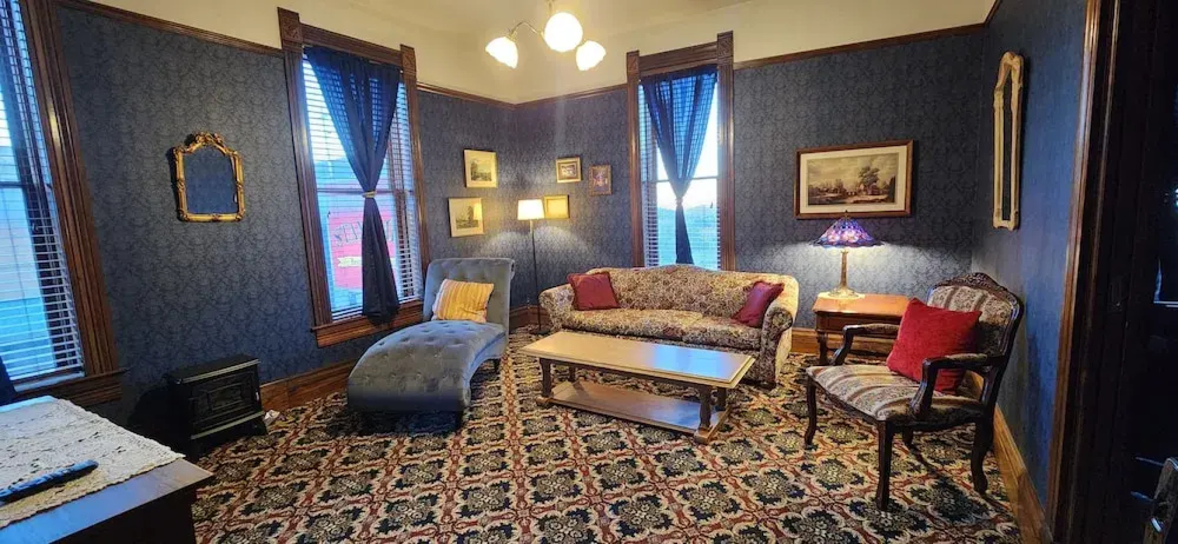 Stampmill Inn Victorian Suites