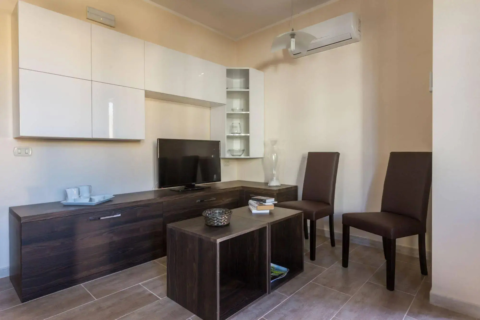 Anaelehouseapartments L.T.B.