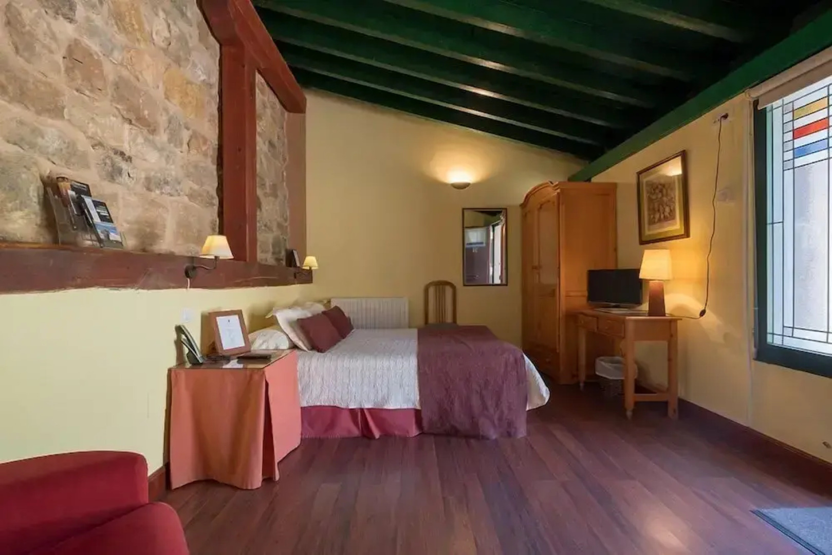 Posada Santa Maria La Real