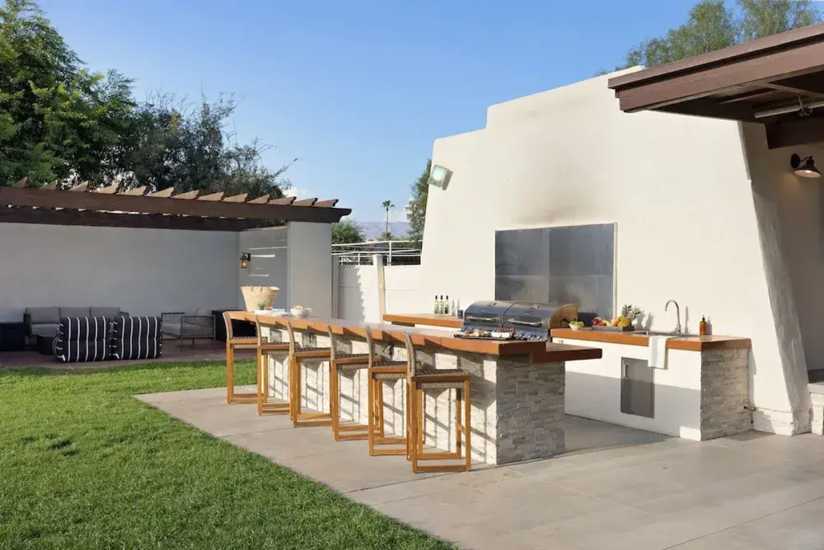 Starlight Estate by Avantstay 20 People Architectual Mansion w Pool Tennis Court Game Room