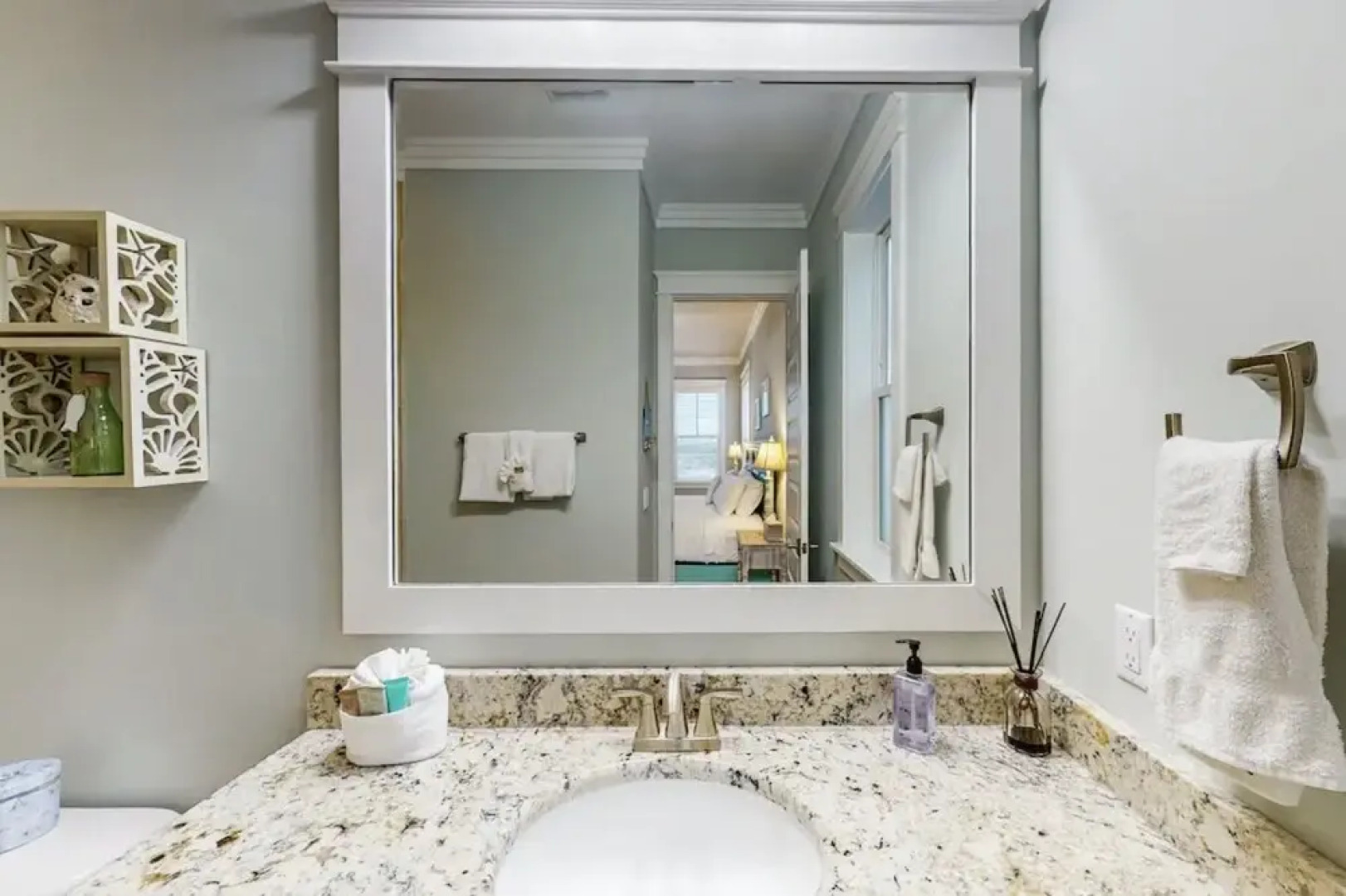 Casa Bella 5 Bedroom Home by RedAwning