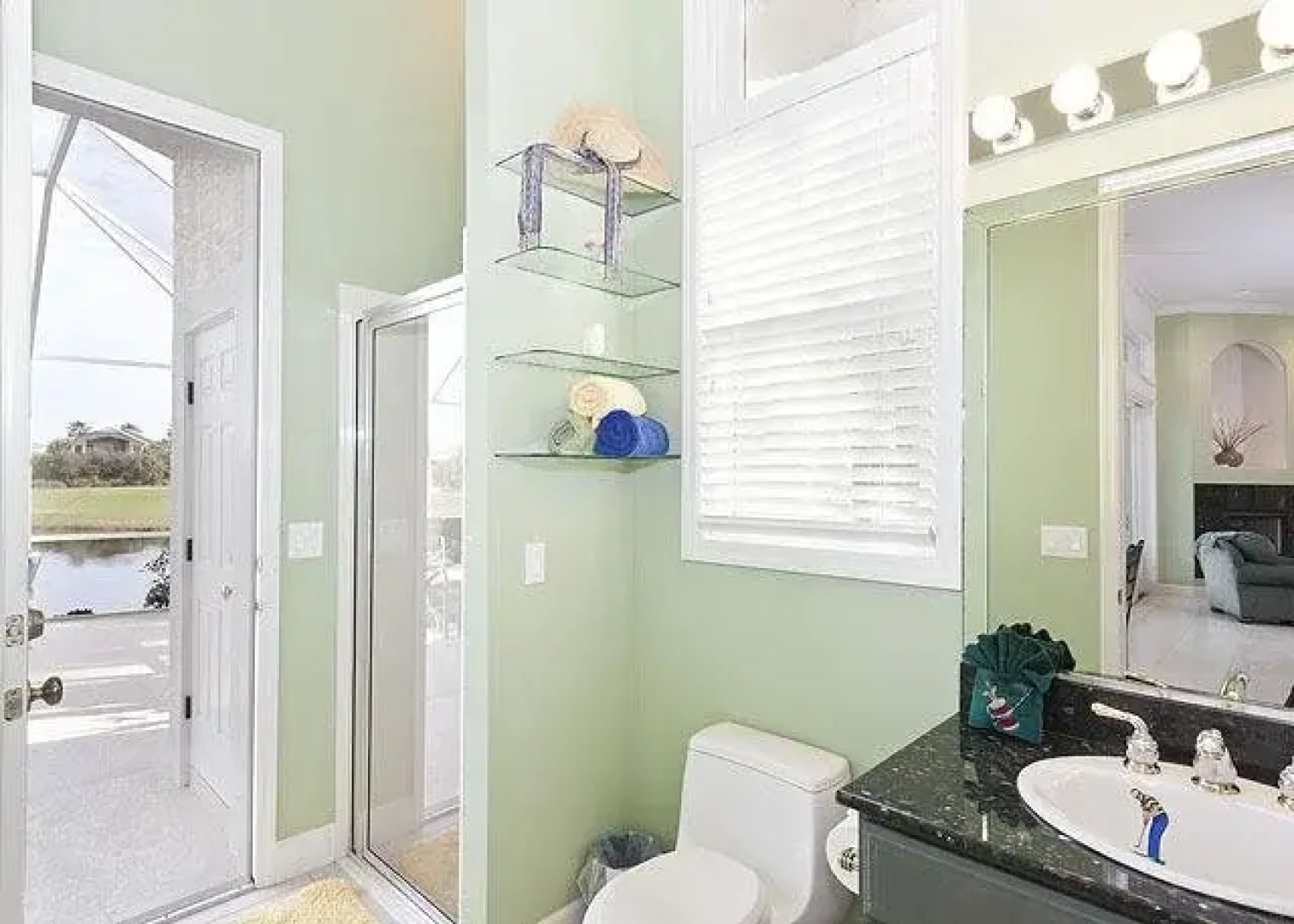 Bahama Mama 4 Br home by RedAwning