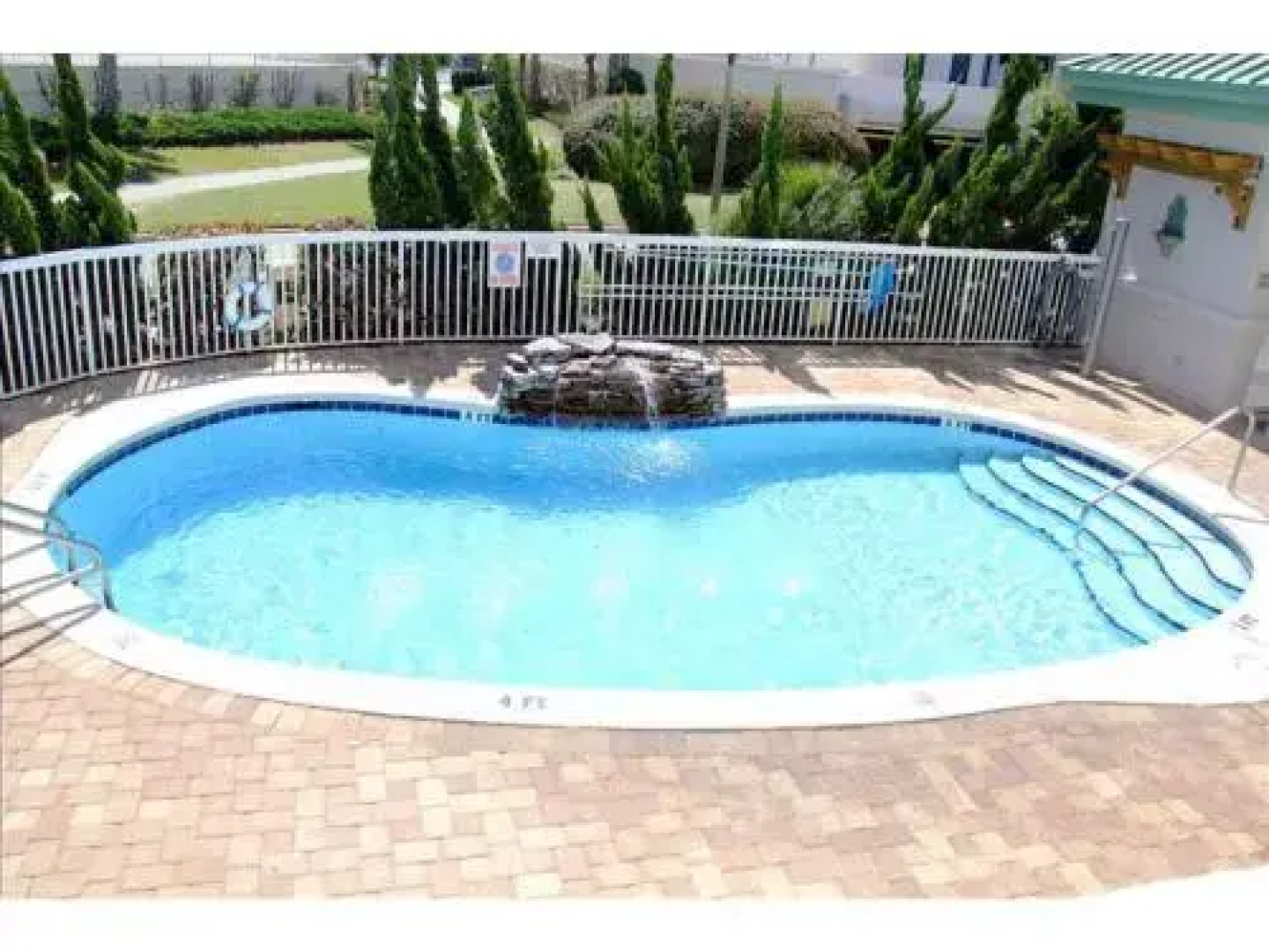 St Lucia 1002 by RealJoy