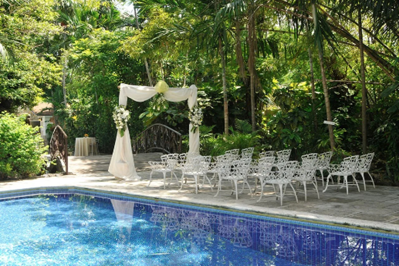 Graycliff Hotel And Restaurant