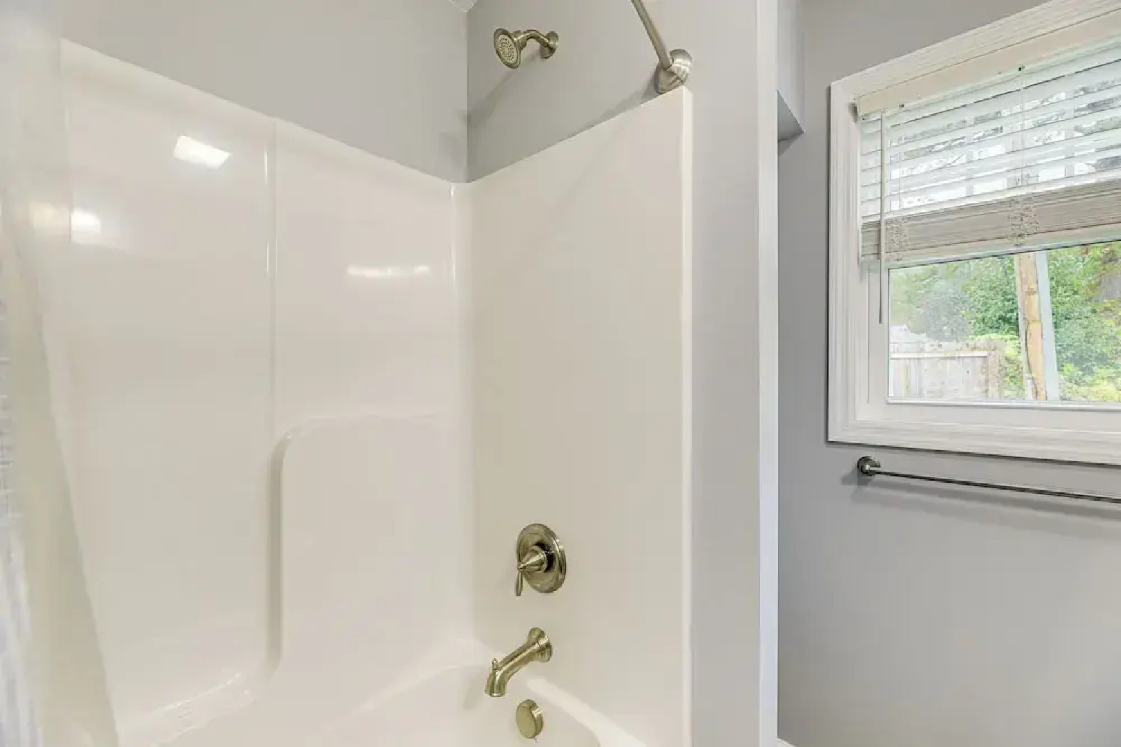 3 Mi to Dtwn: Home w/ Patio & Grill in New Bern