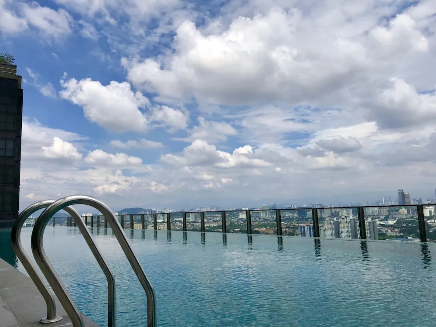 Charming Suite at Sunway and PJ