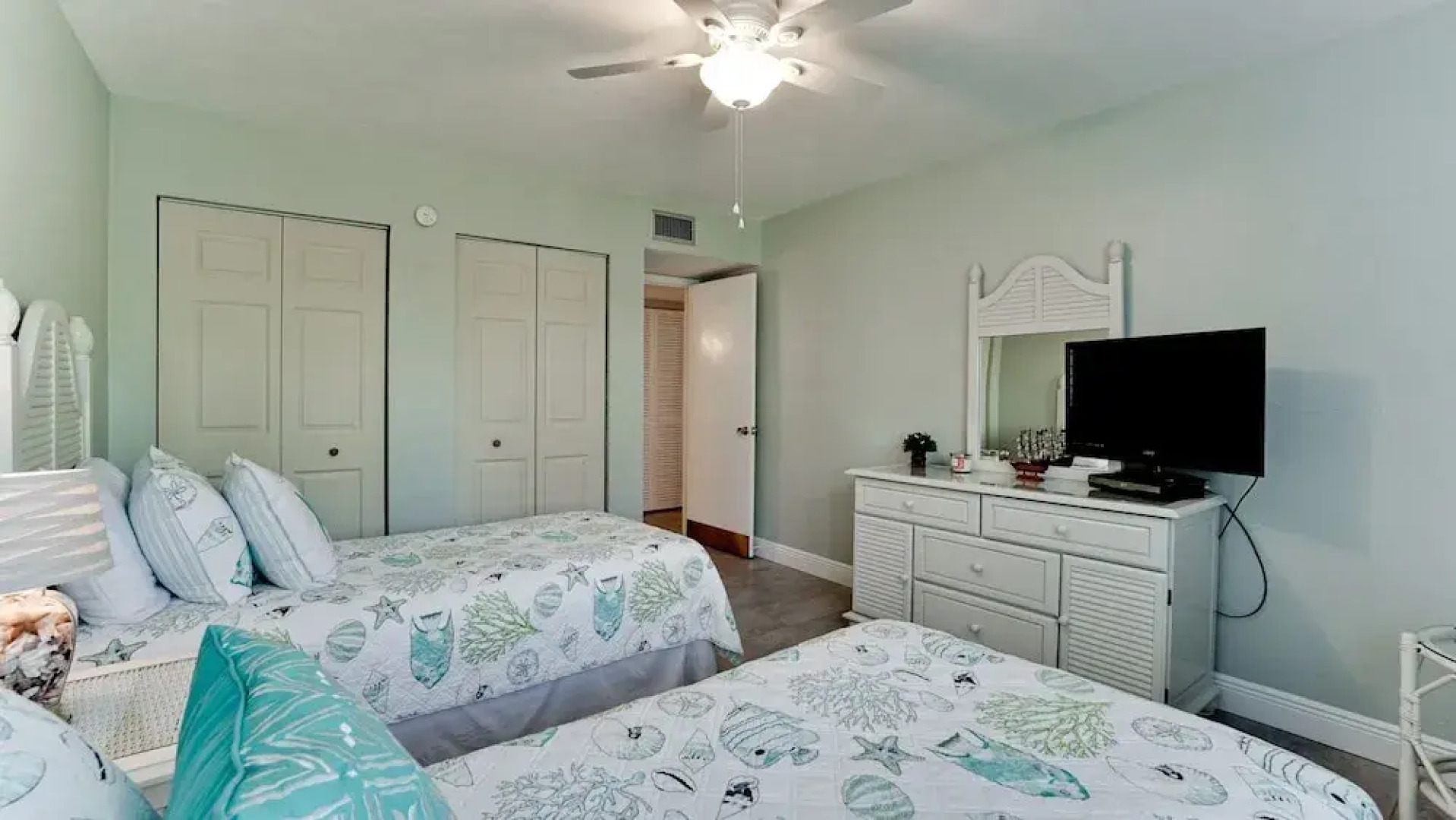 Runaway Bay Resort by BBG