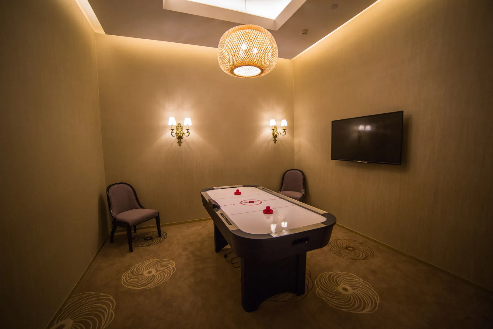 Pullman Shishi Mattison