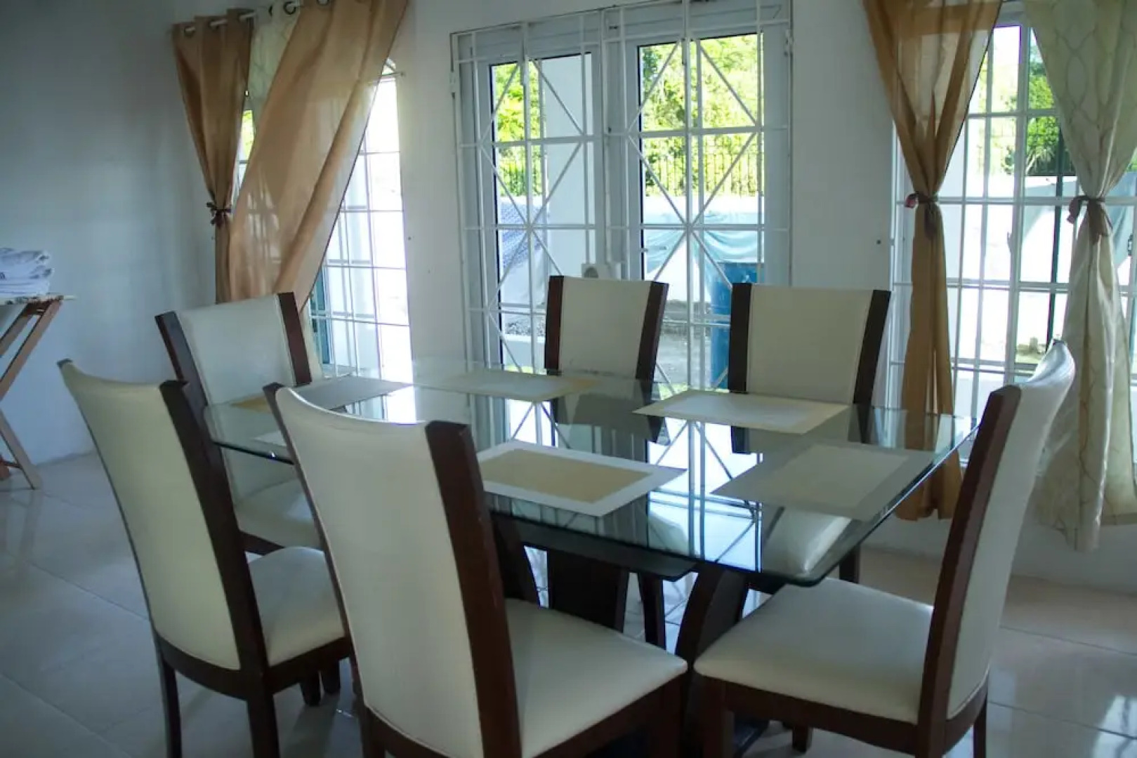 Greenoasis Guest House