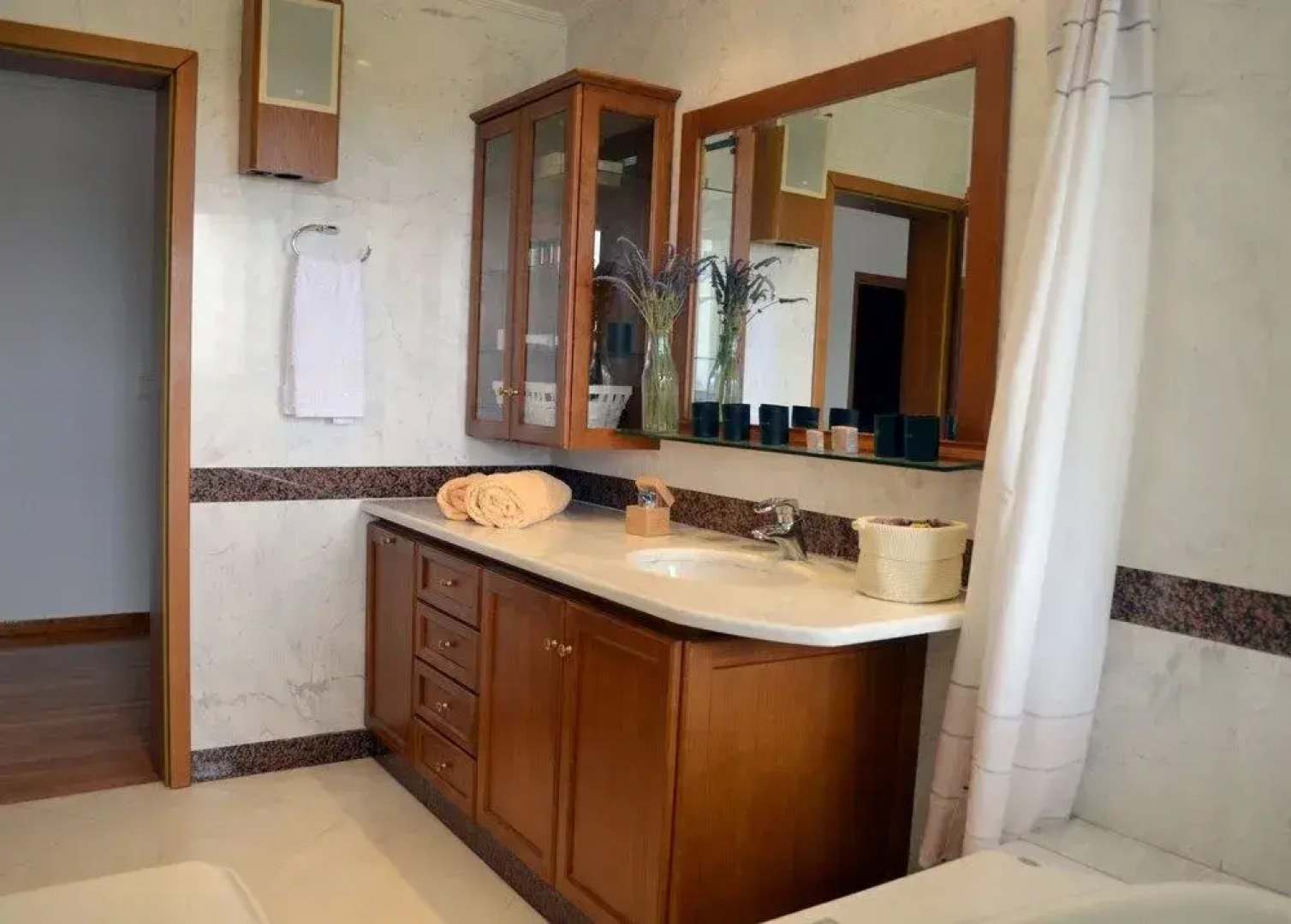 Olive Mansion Suites