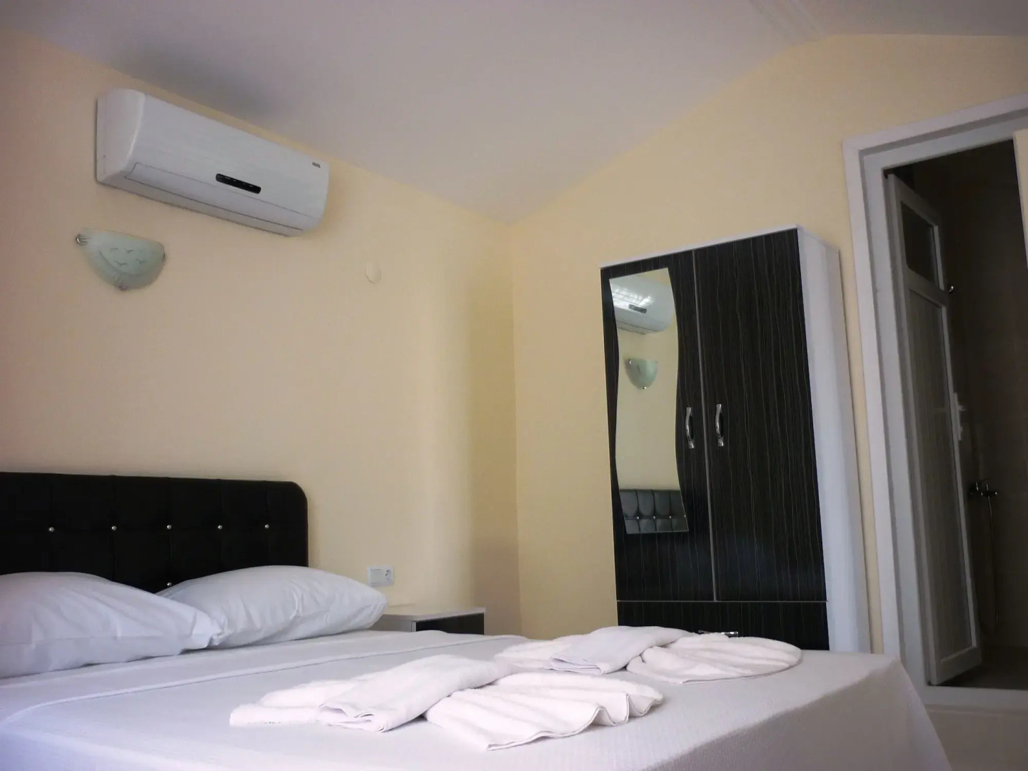 The Green Valley Hotel