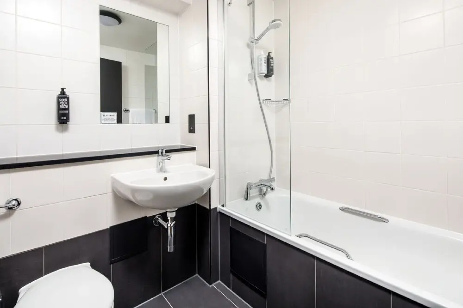 Ibis London Heathrow Terminal 5