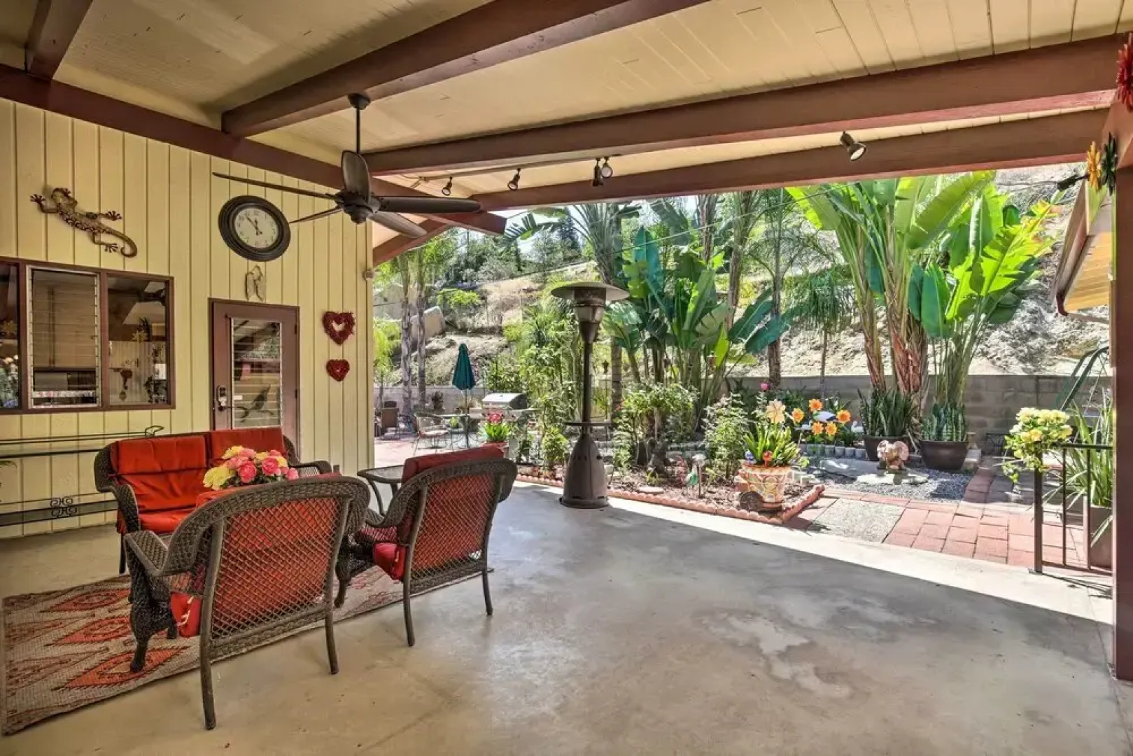 Colorful El Cajon Gem: Deck, Garden & Valley Views
