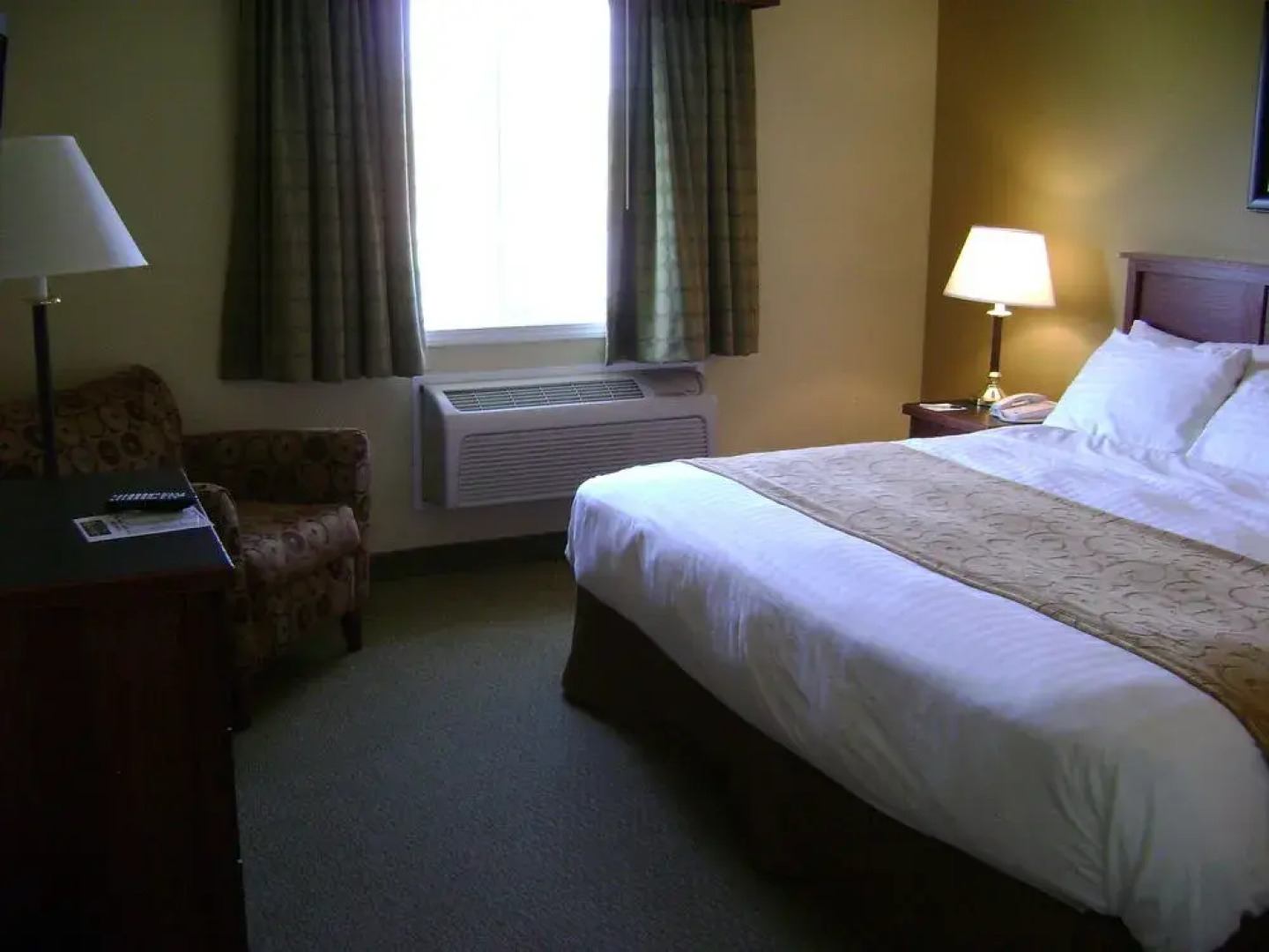 GrandStay Hotel and Suites