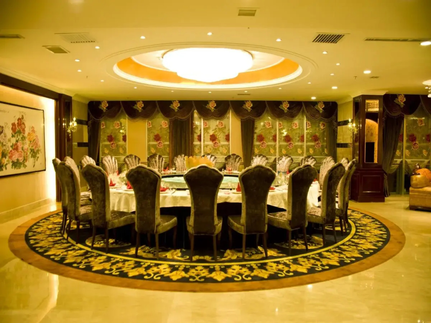 Korla Pear City Garden Hotel