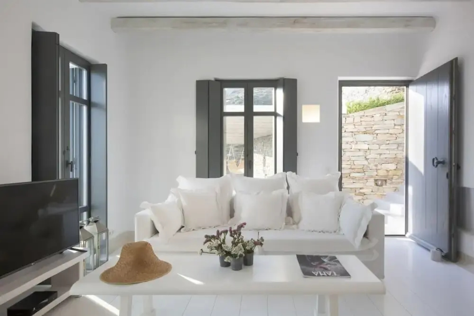 House G Y Kardiani Tinos Cyclades