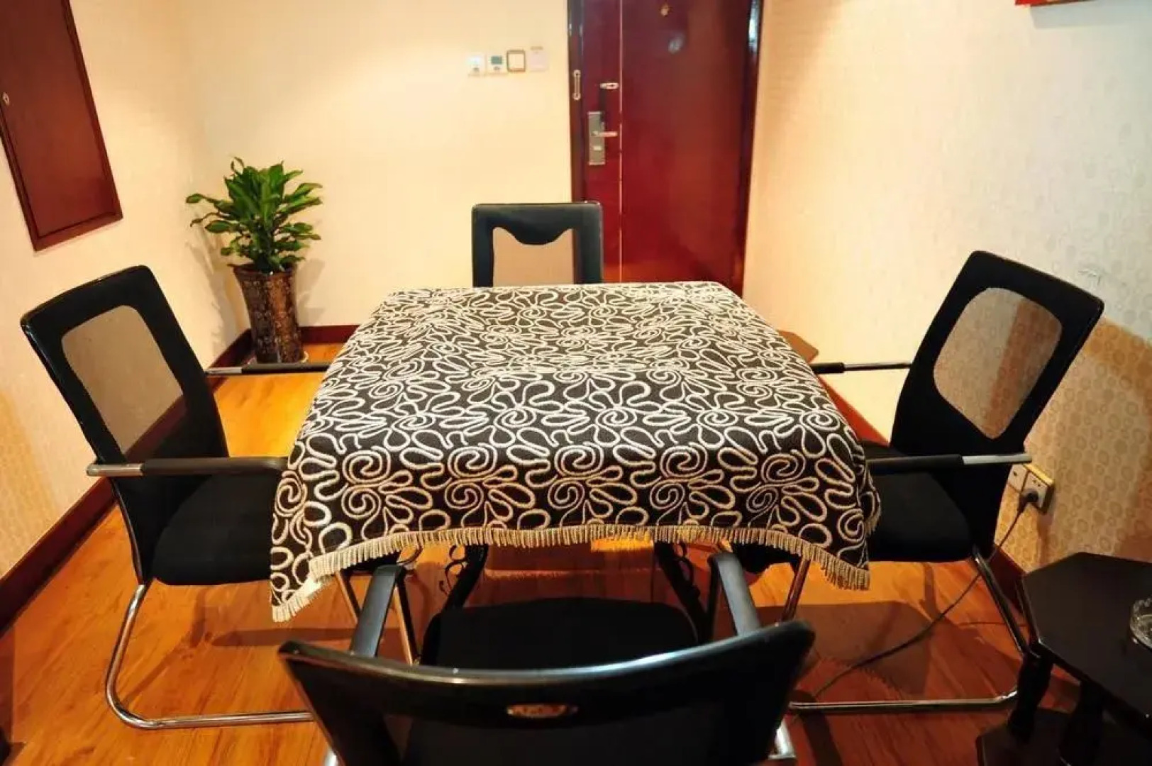 襄阳一景国际假日酒店