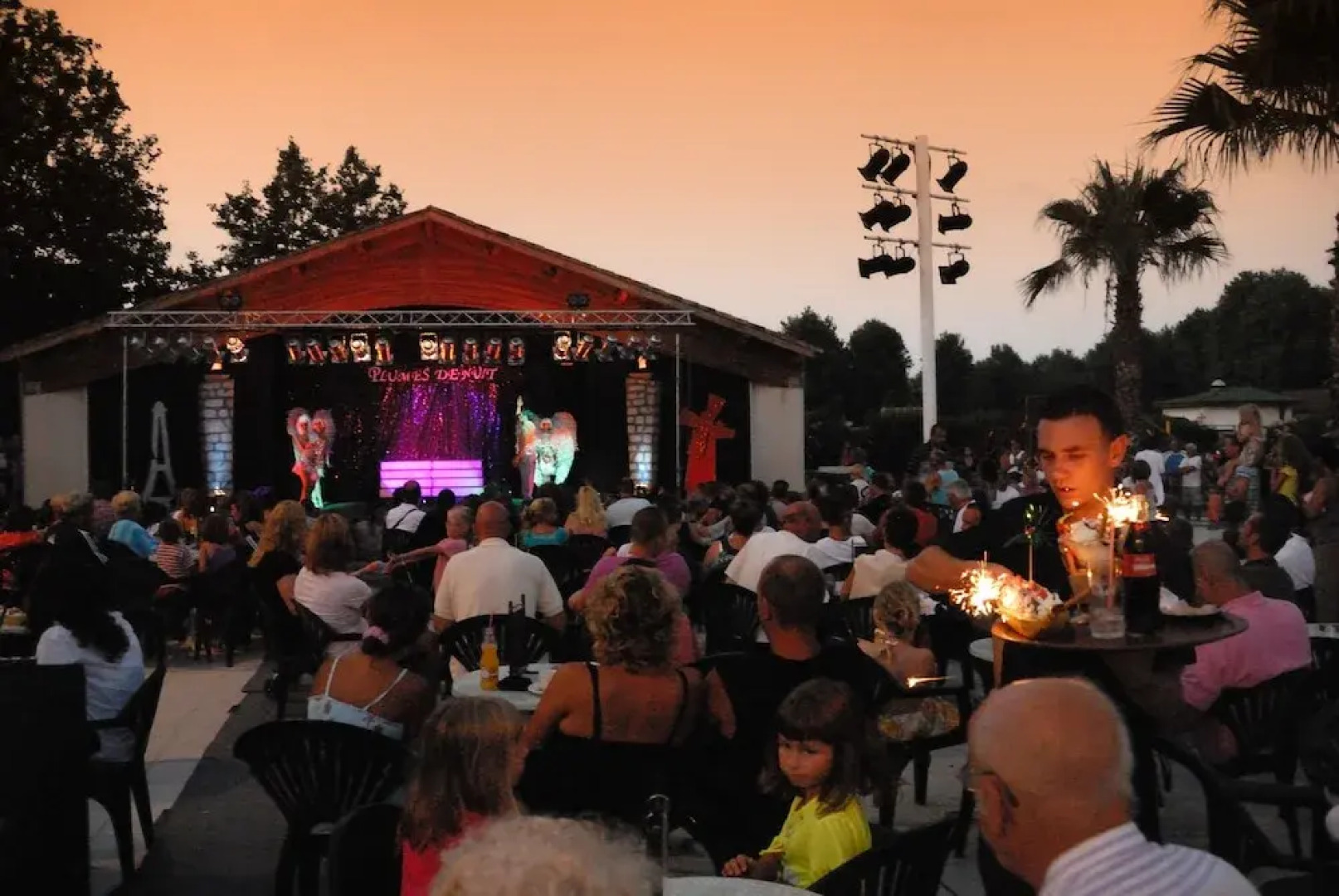 Happy Camp Domaine la Yole Camping Lodge