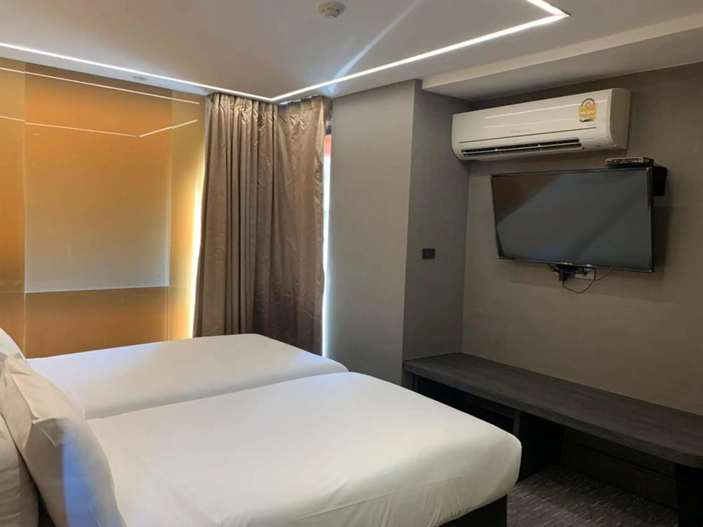 Отель Tango Vibrant Living Hotel