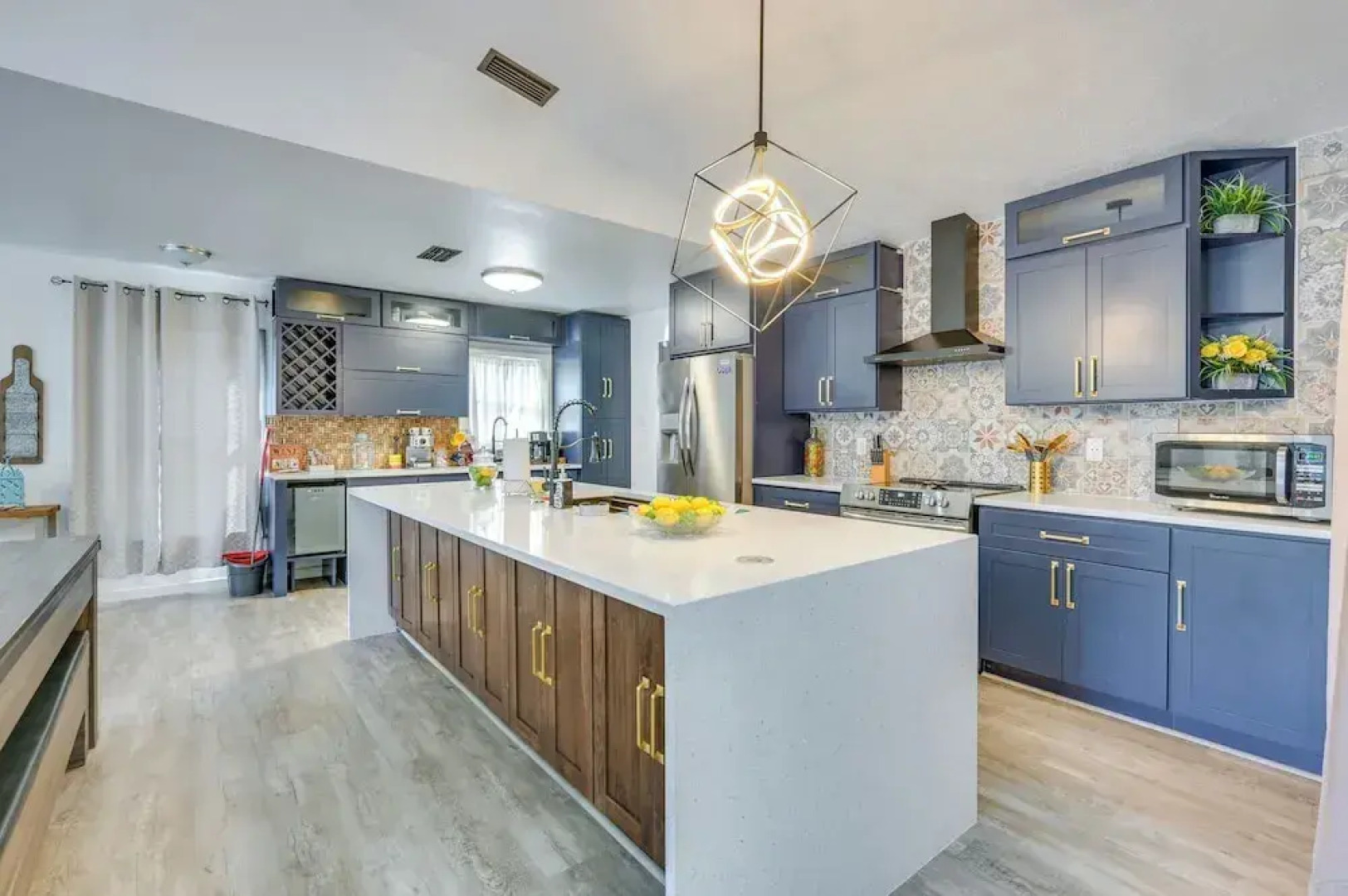 Contemporary Lutz Home: Private Pool, Pet Friendly