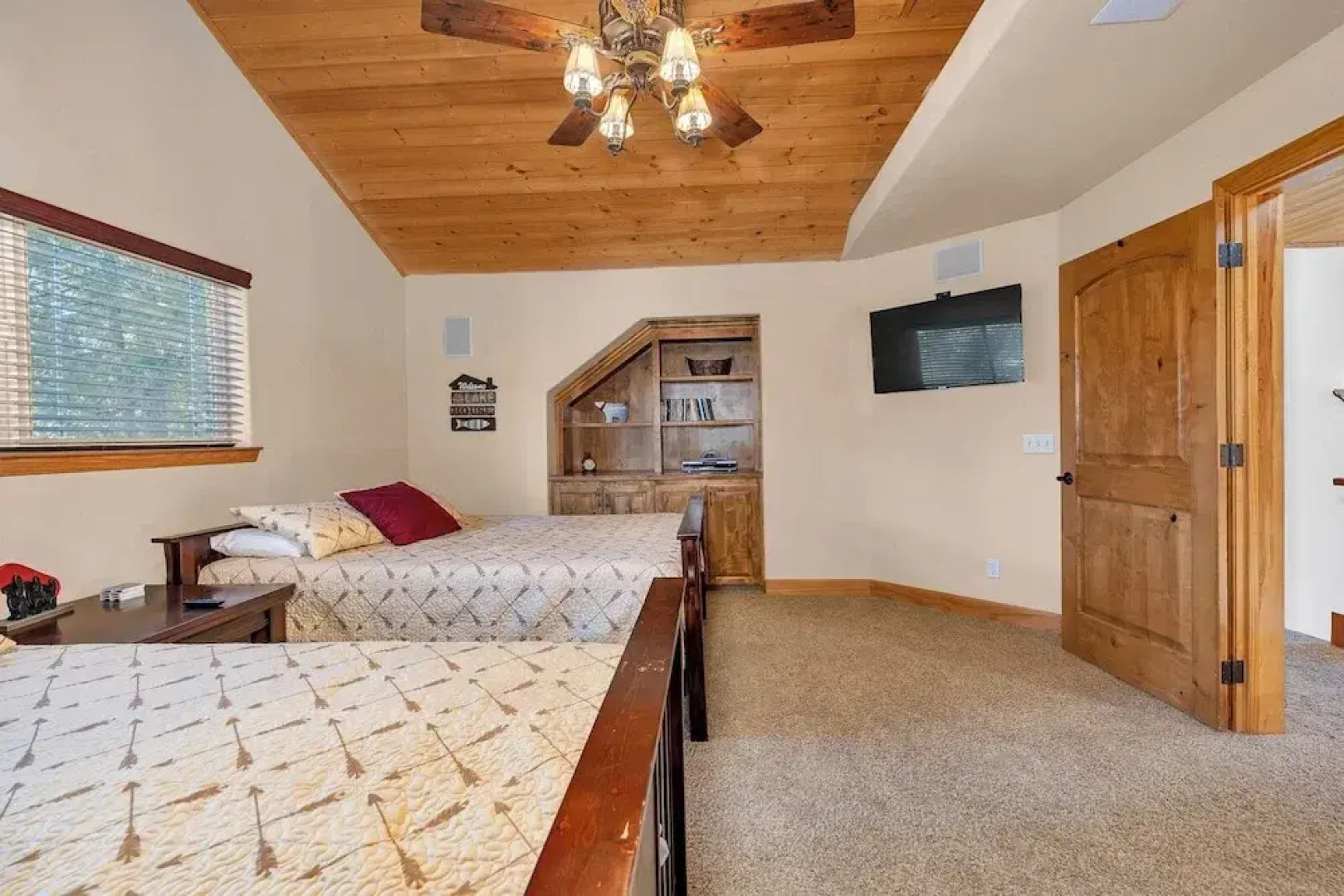 Timber Lodge - 5 Min to Shaver Lake!