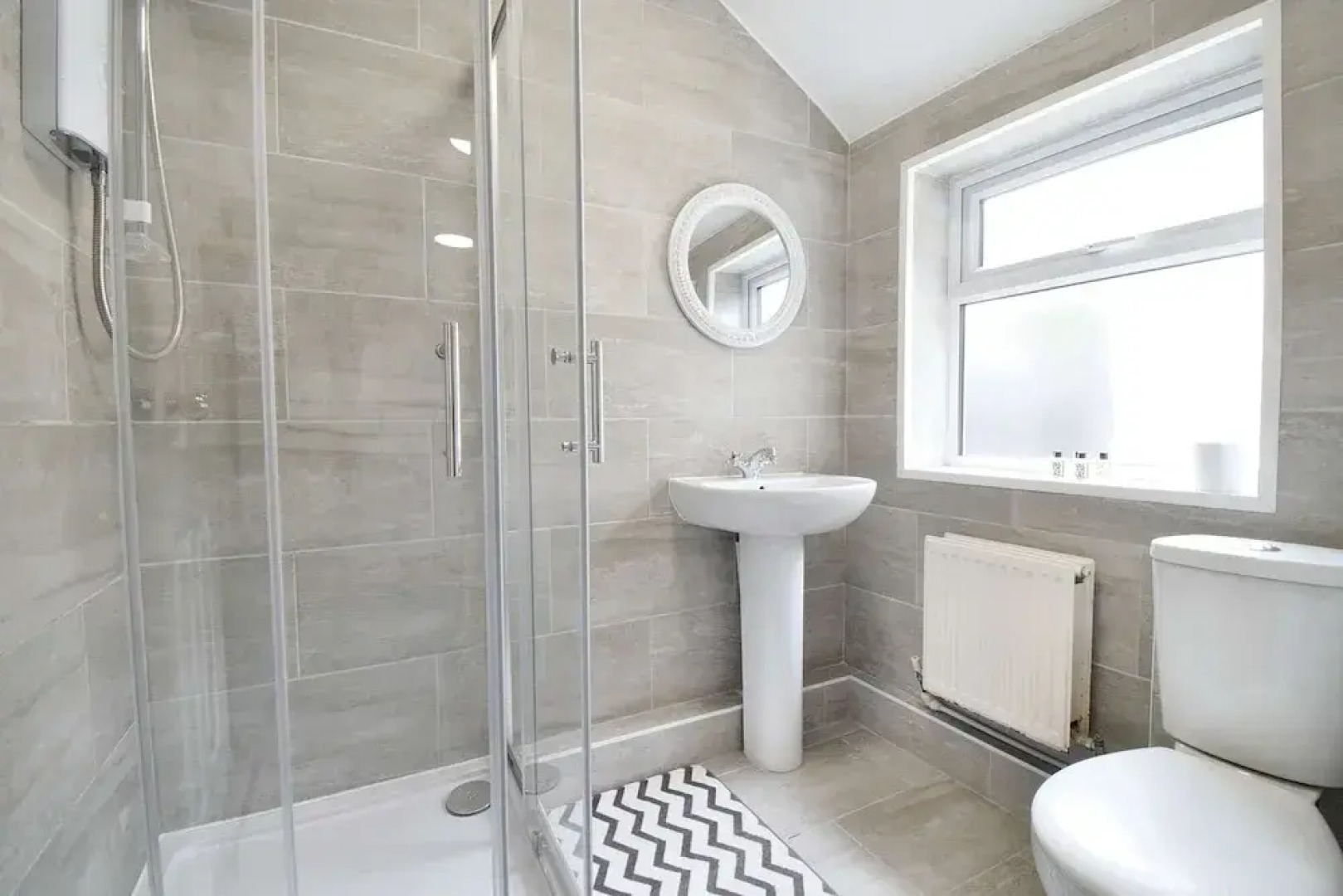 Host Stay Church Drive