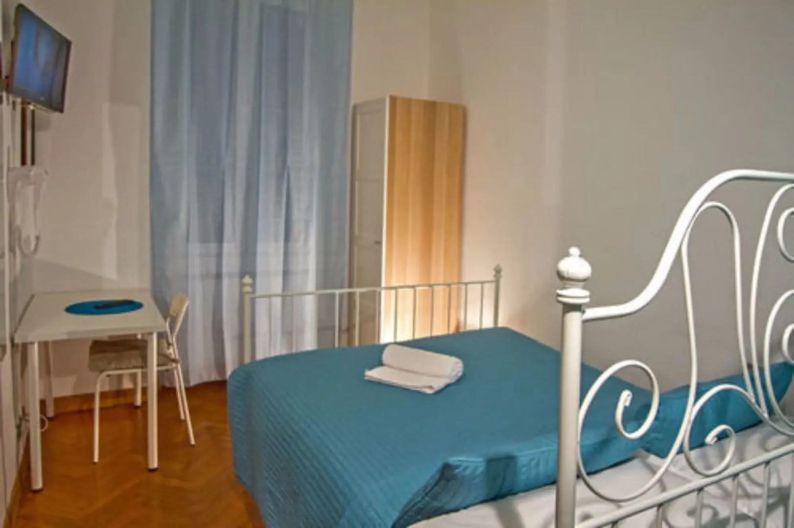 B&B I Am Here Central Station