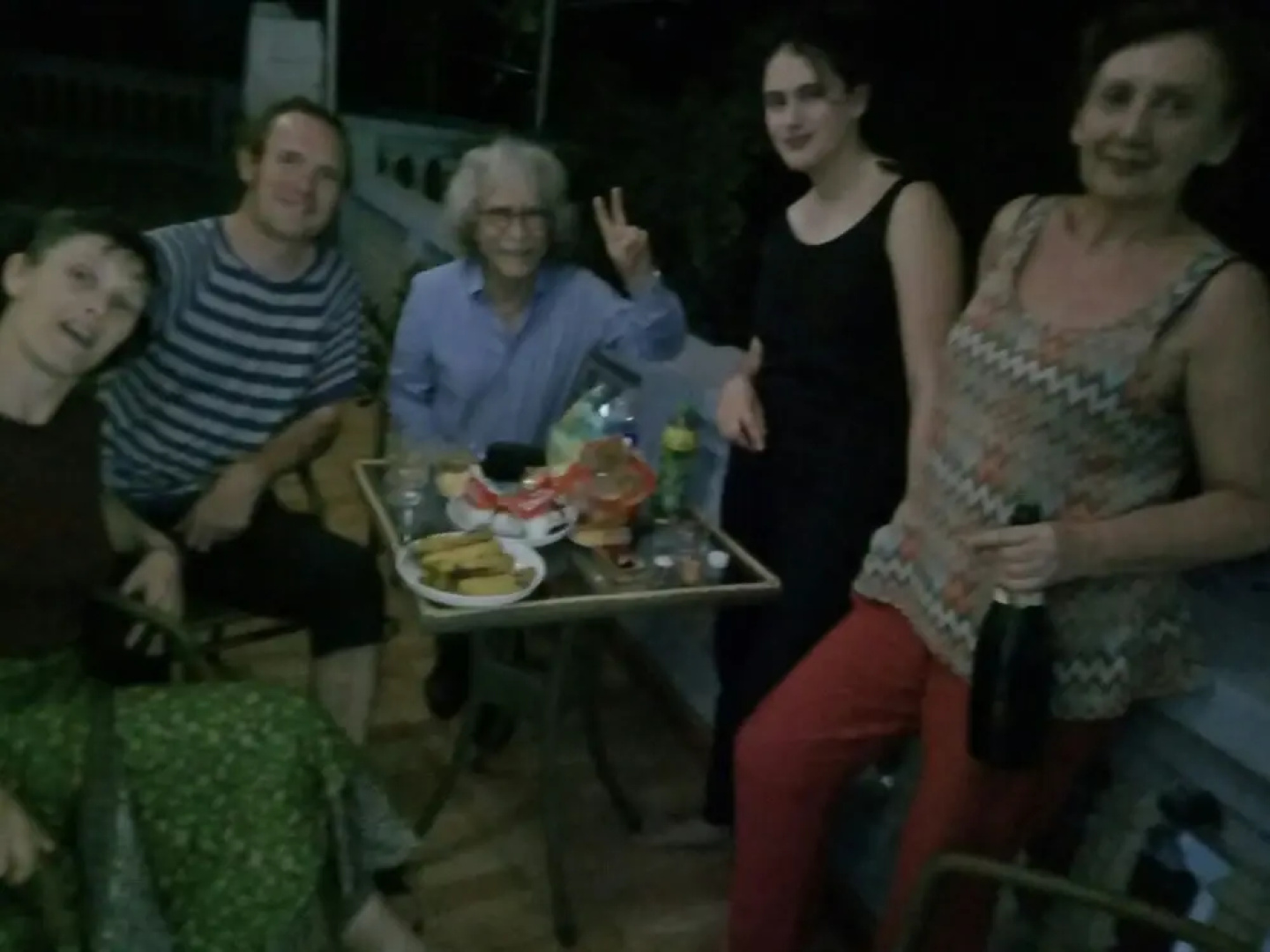 Van Long Homestay