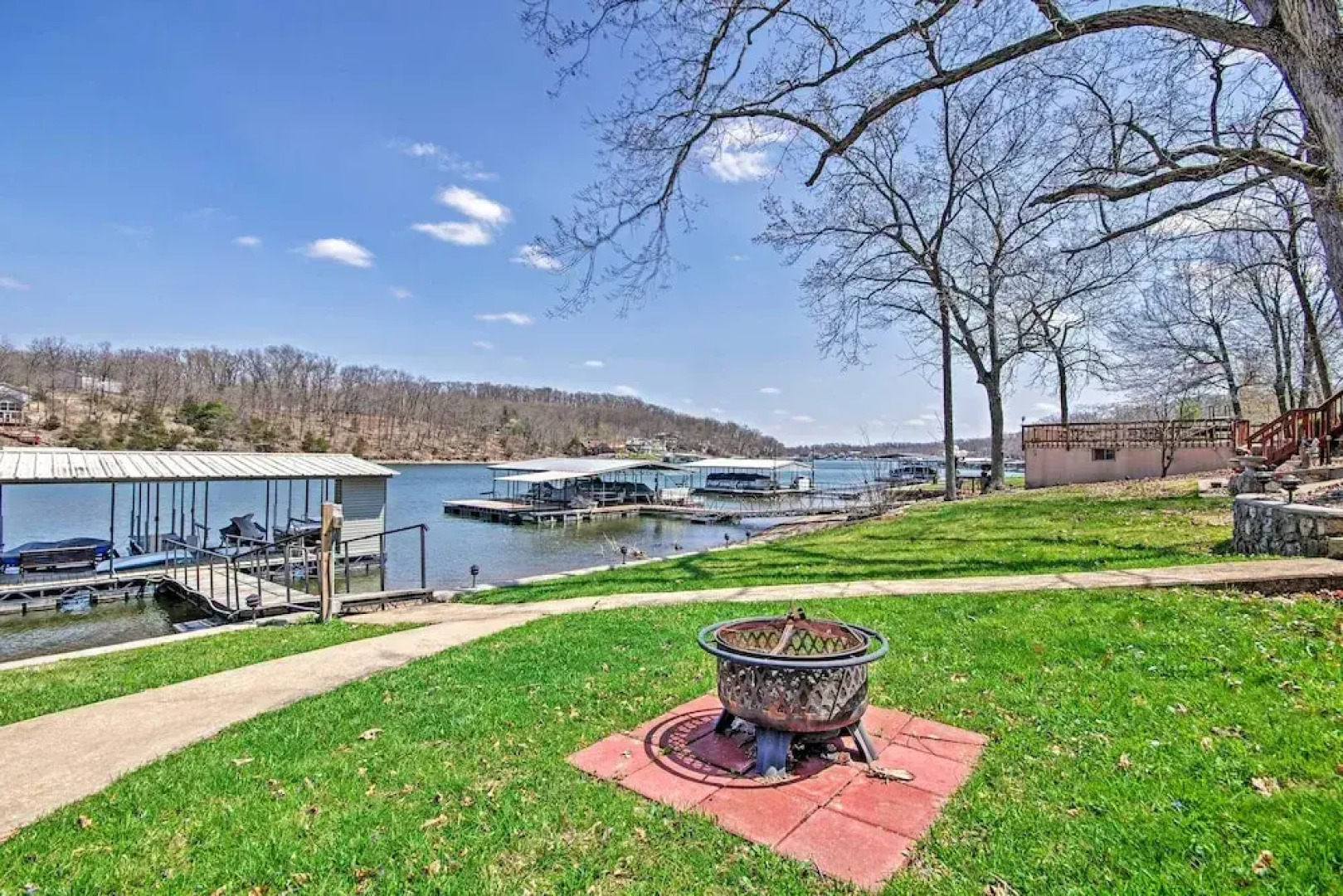 Fire Pit & Dock: Lake of the Ozarks Hiller Haus