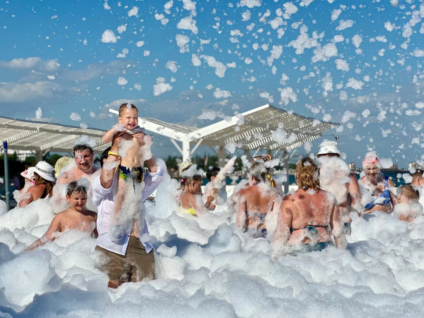 Zolotoj bereg(Evpatorija)