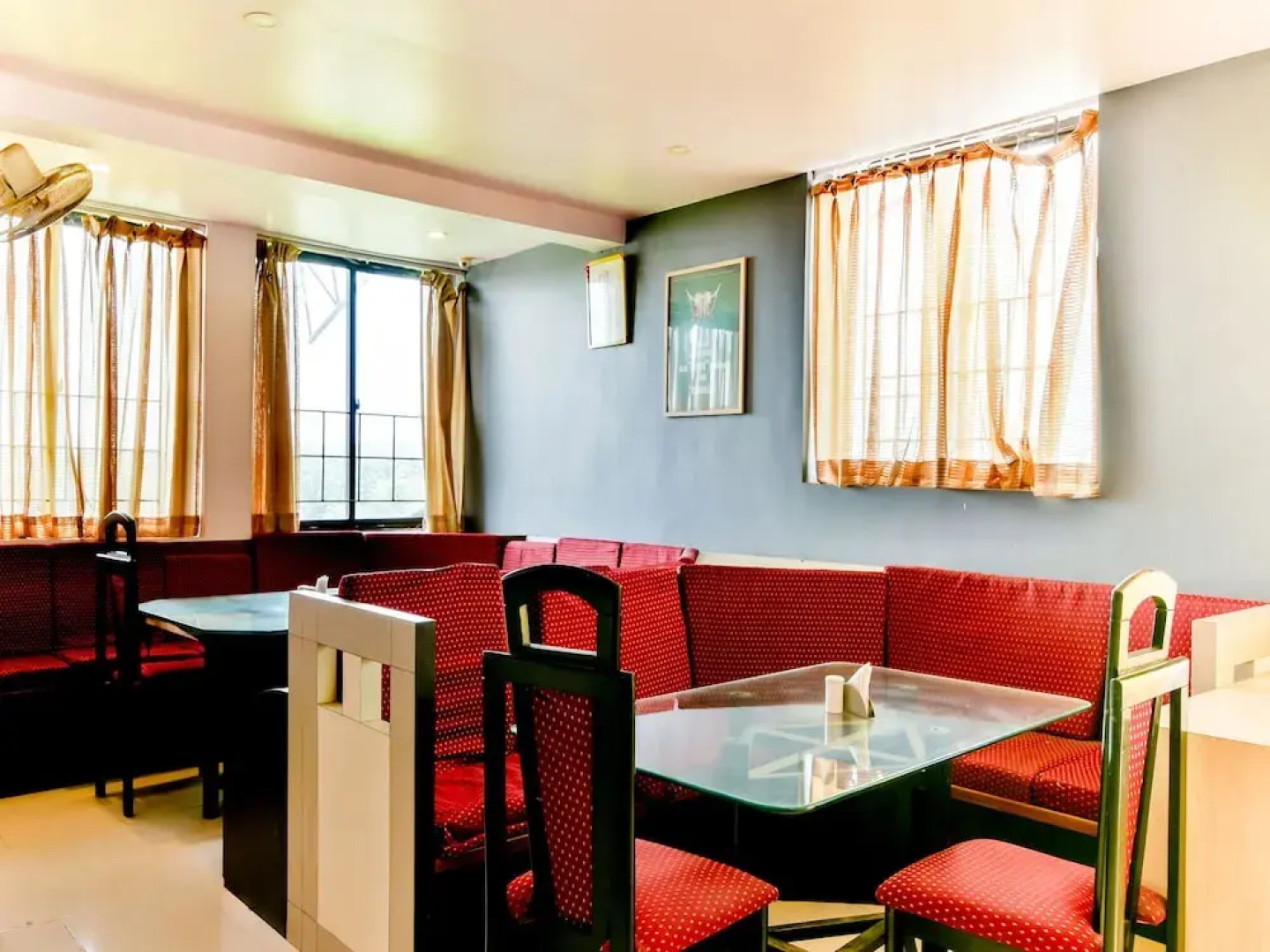 OYO 2320 Hotel Mayura Novacity