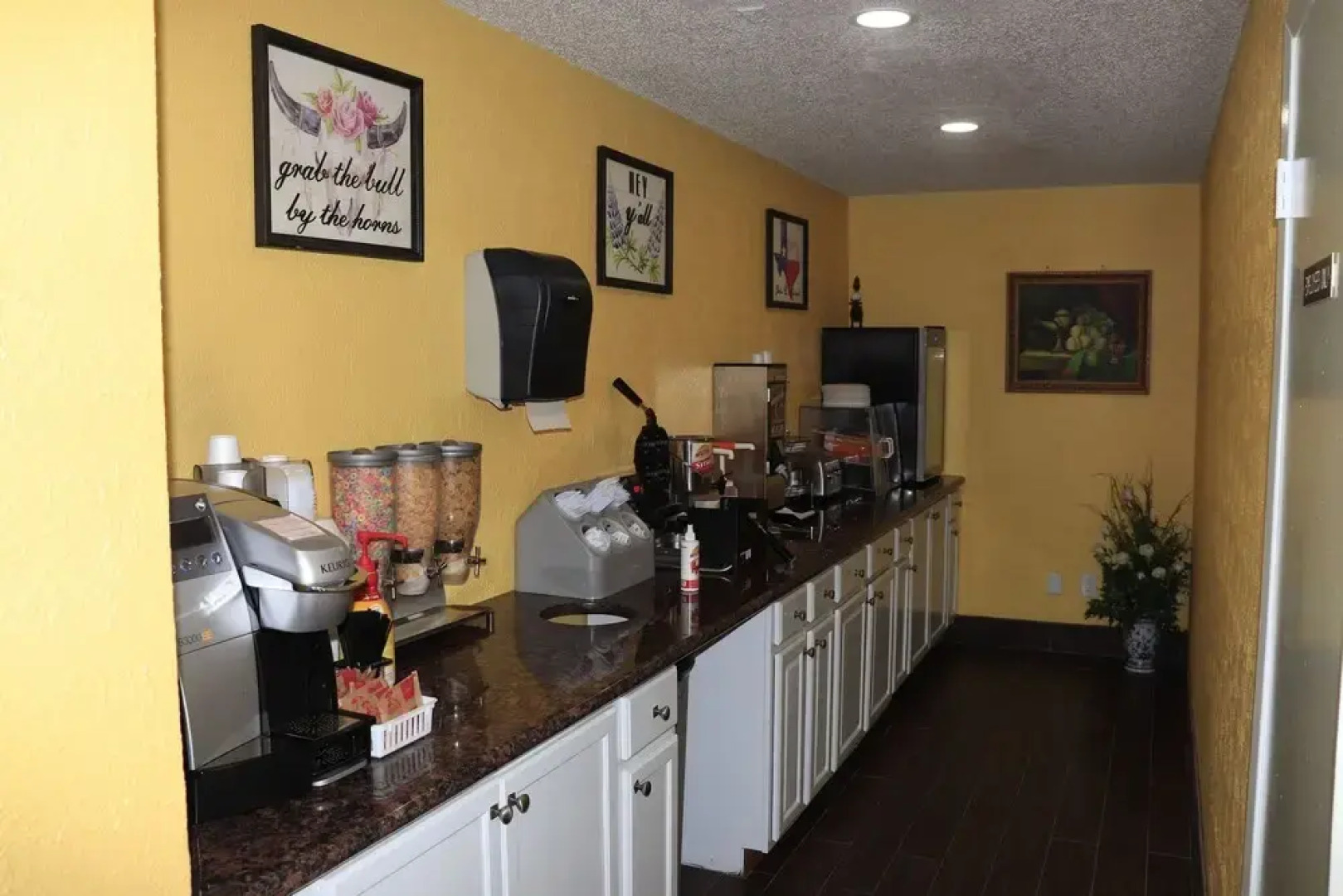 Chaparral Motel Victoria TX, Hwy 59