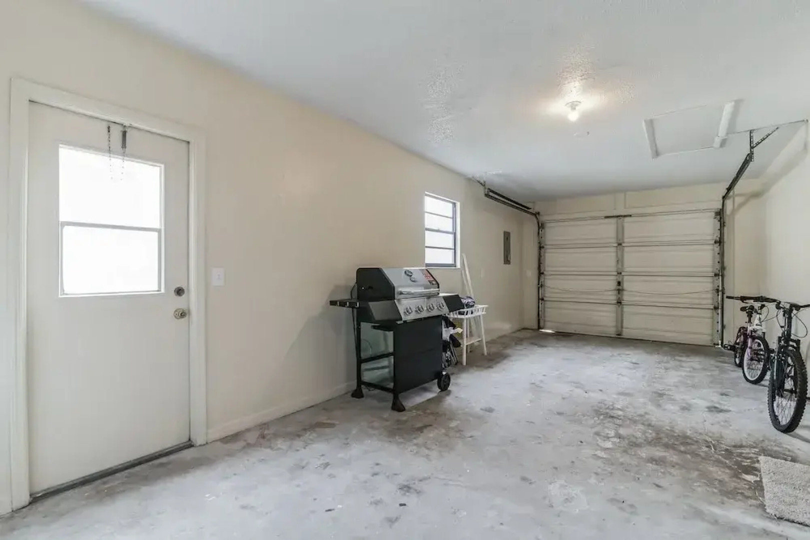 Charming Cottage Escape 3 Bedroom Home by RedAwning