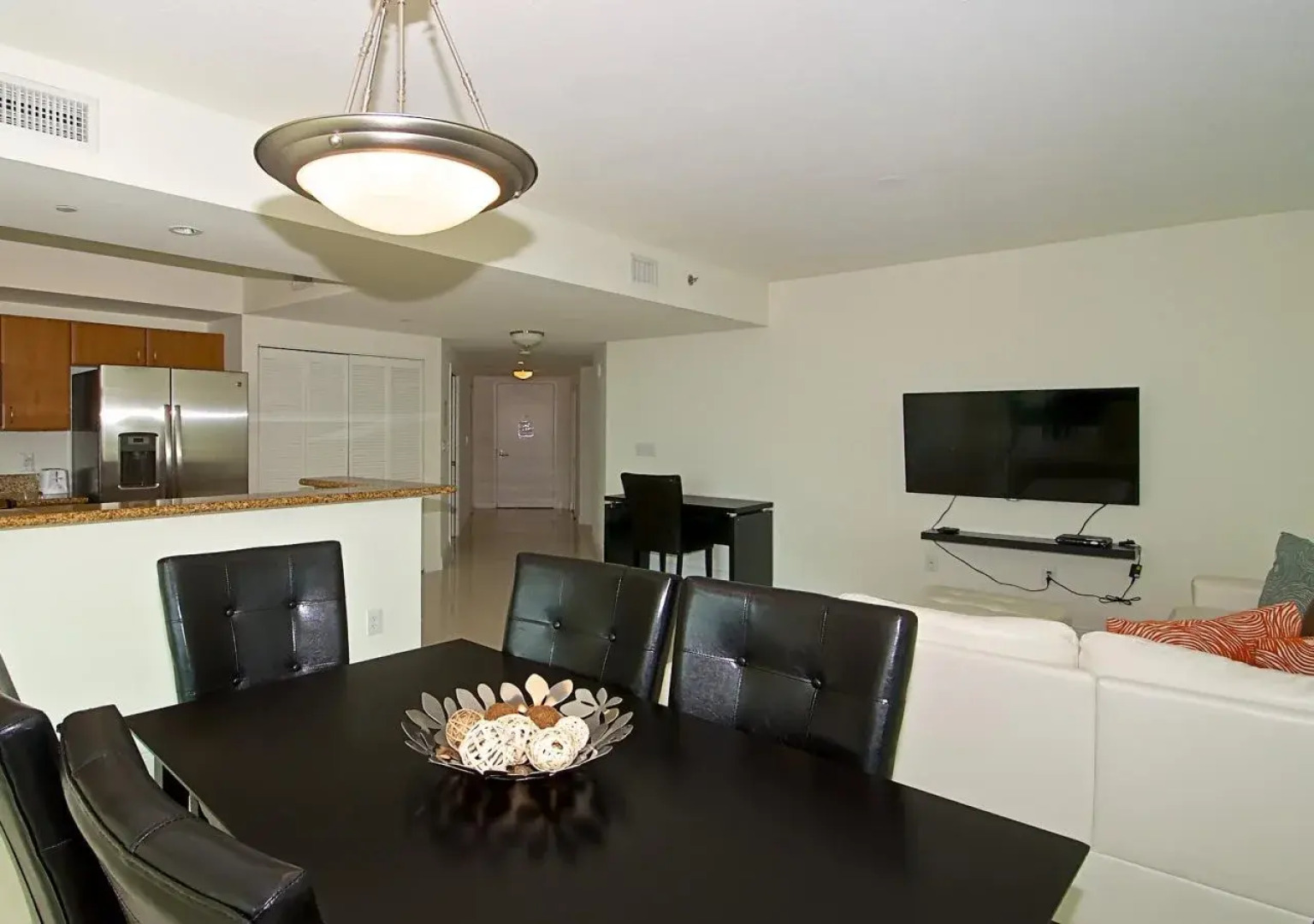 The Hotel House - One Broadway