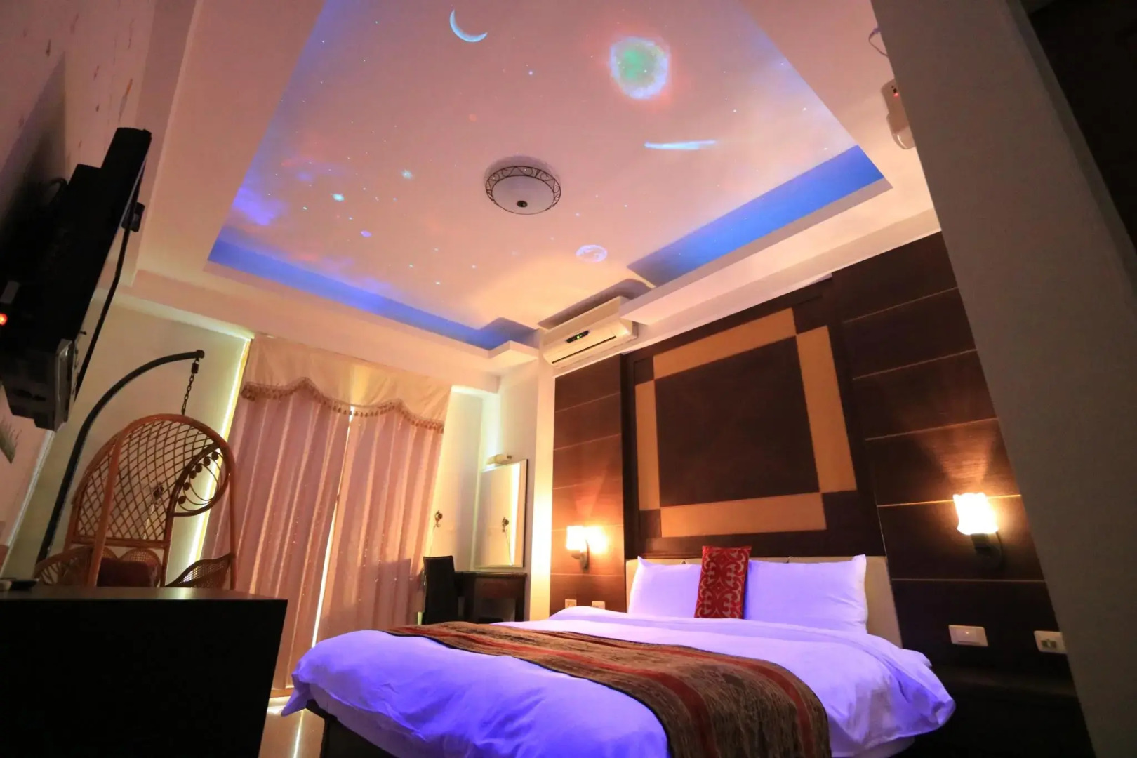 Warner Leisure Hotel