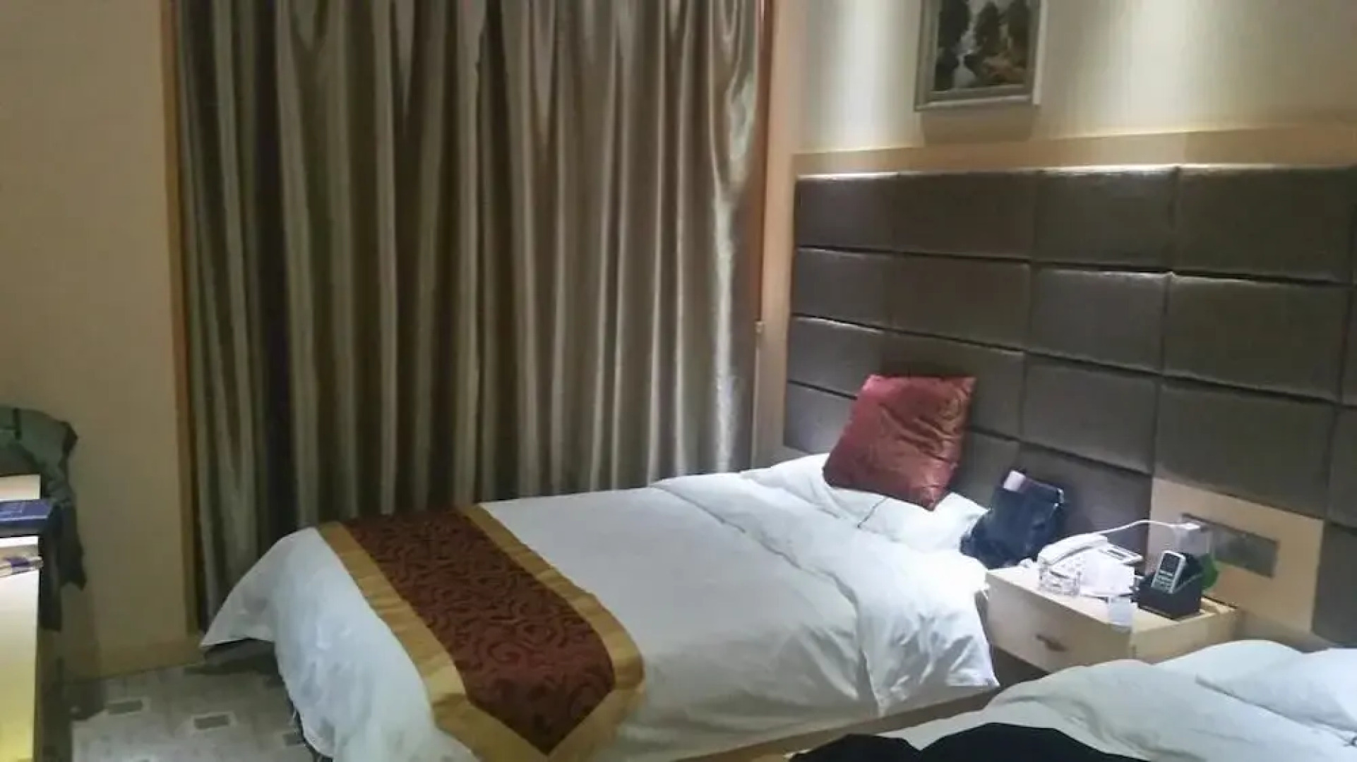 Ankang Yuting Fashion Hotel