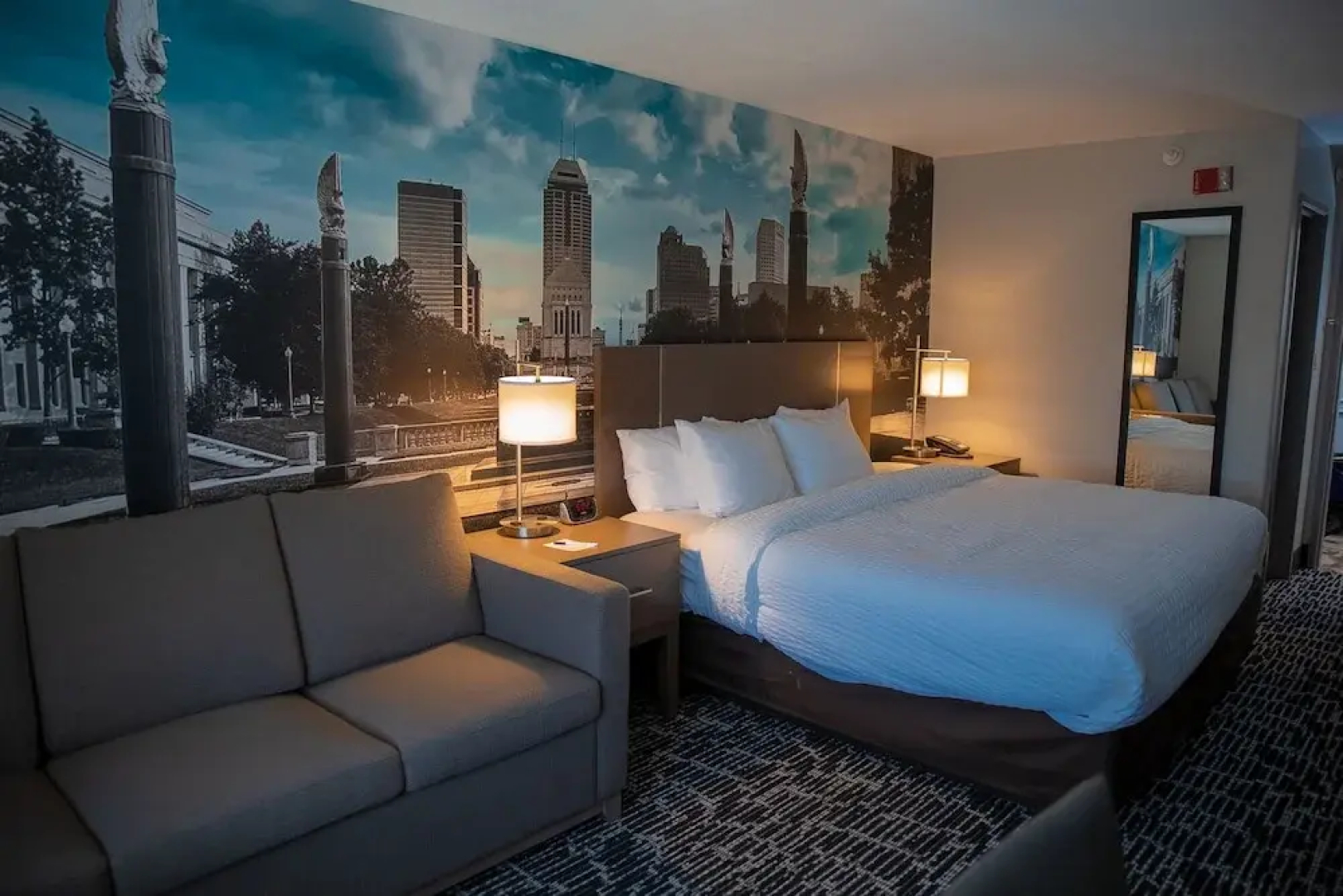 Clarion Pointe Indianapolis Airport