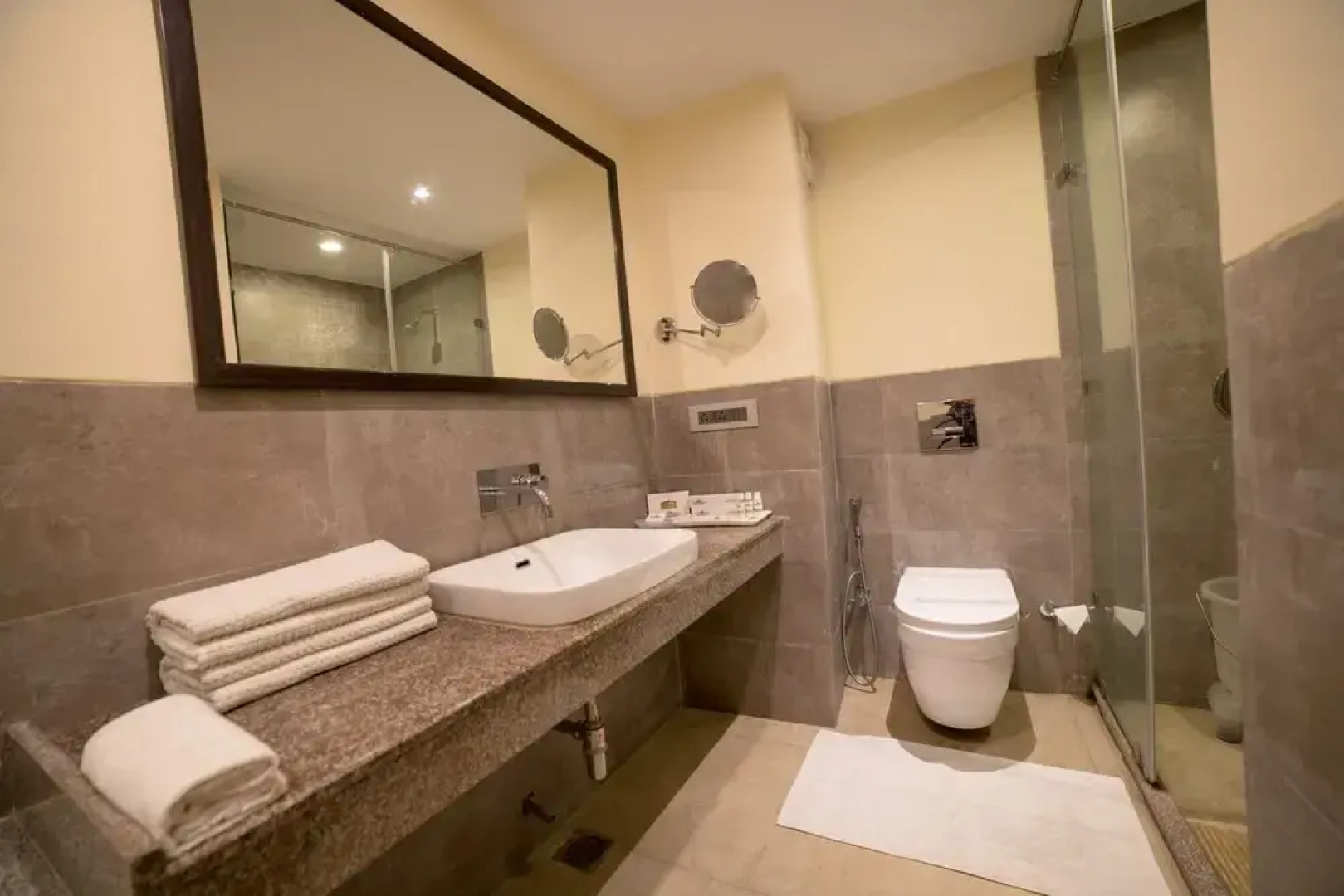 Hotel Brentwood Sanctuary