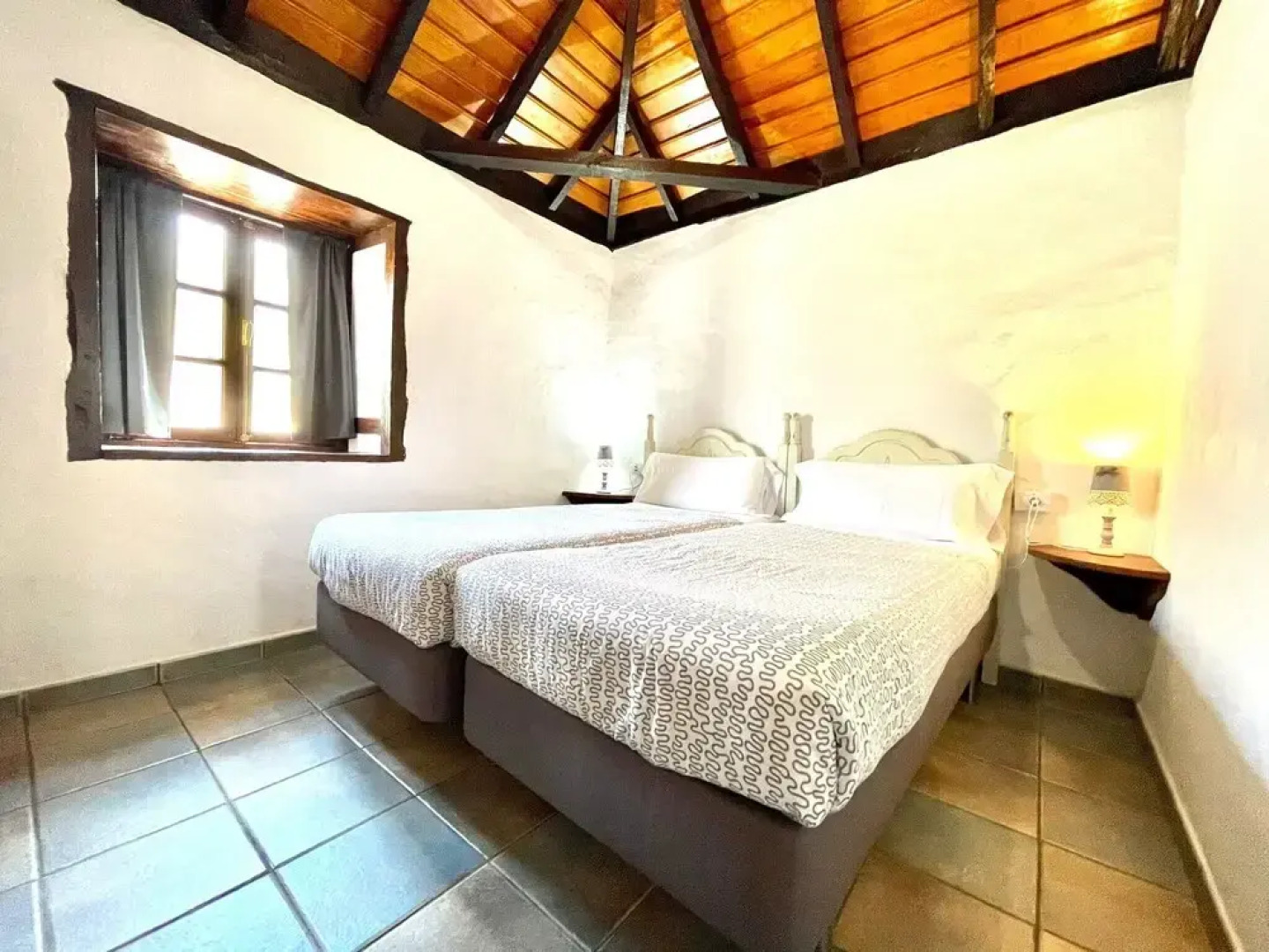 Bungalow 1 con Wifi A C BBQ Piscina en La Palma