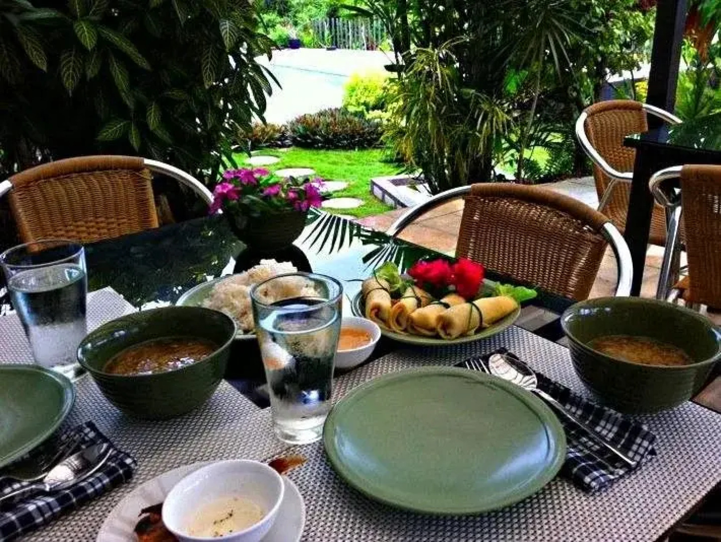 La Pernela Beachfront Resort