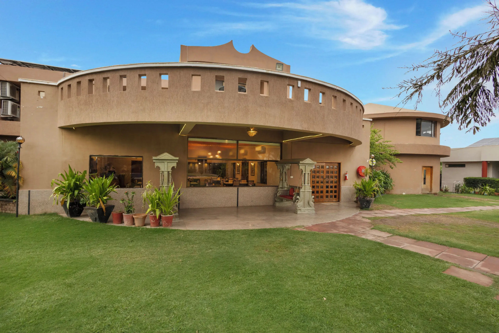 Jeevan Tara Club & Resort