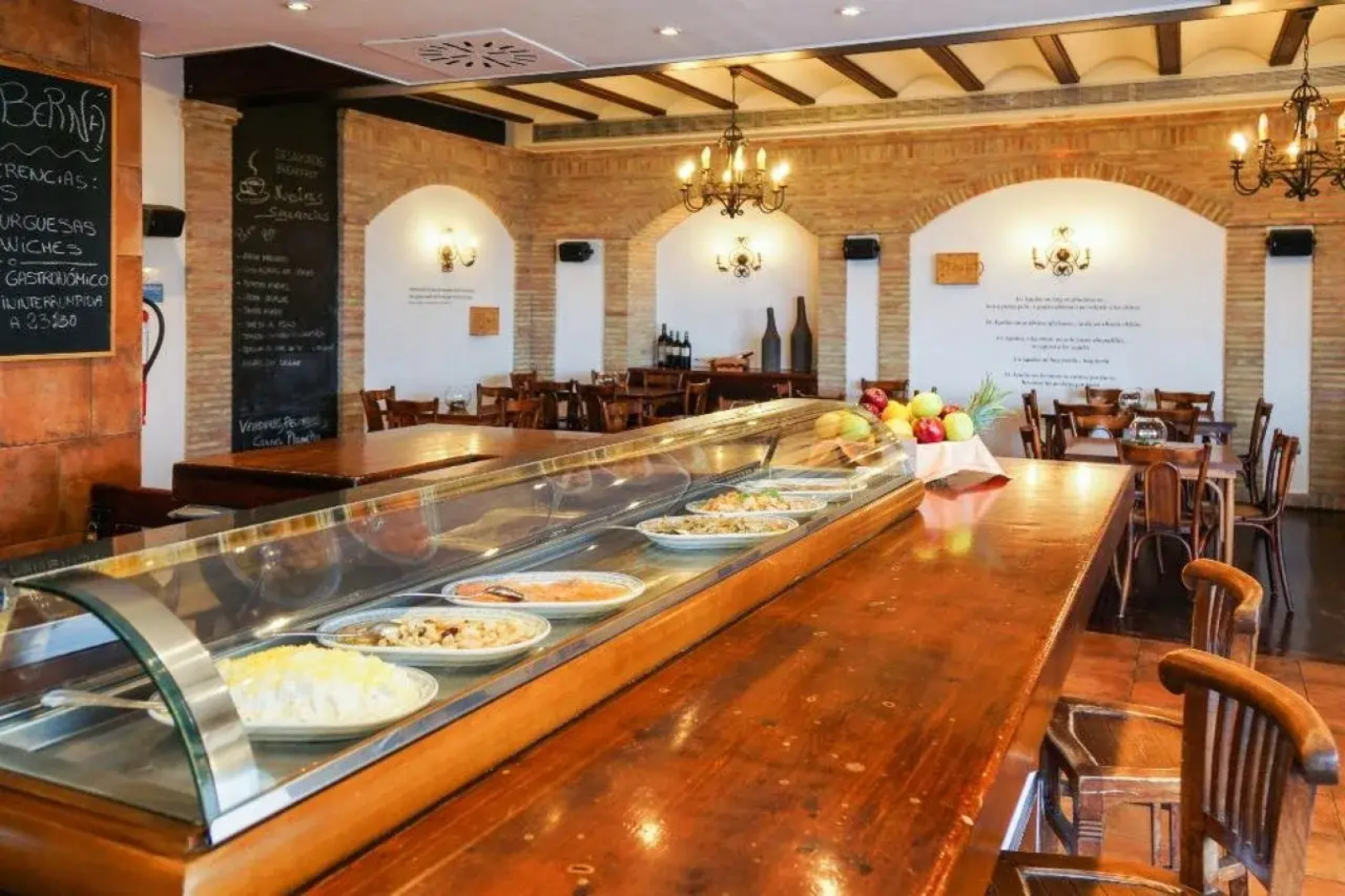 Senator Águilas Hotel