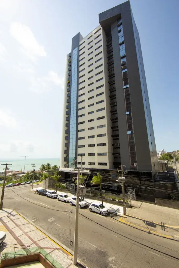 Suite em bairro nobre de Natal no Othon